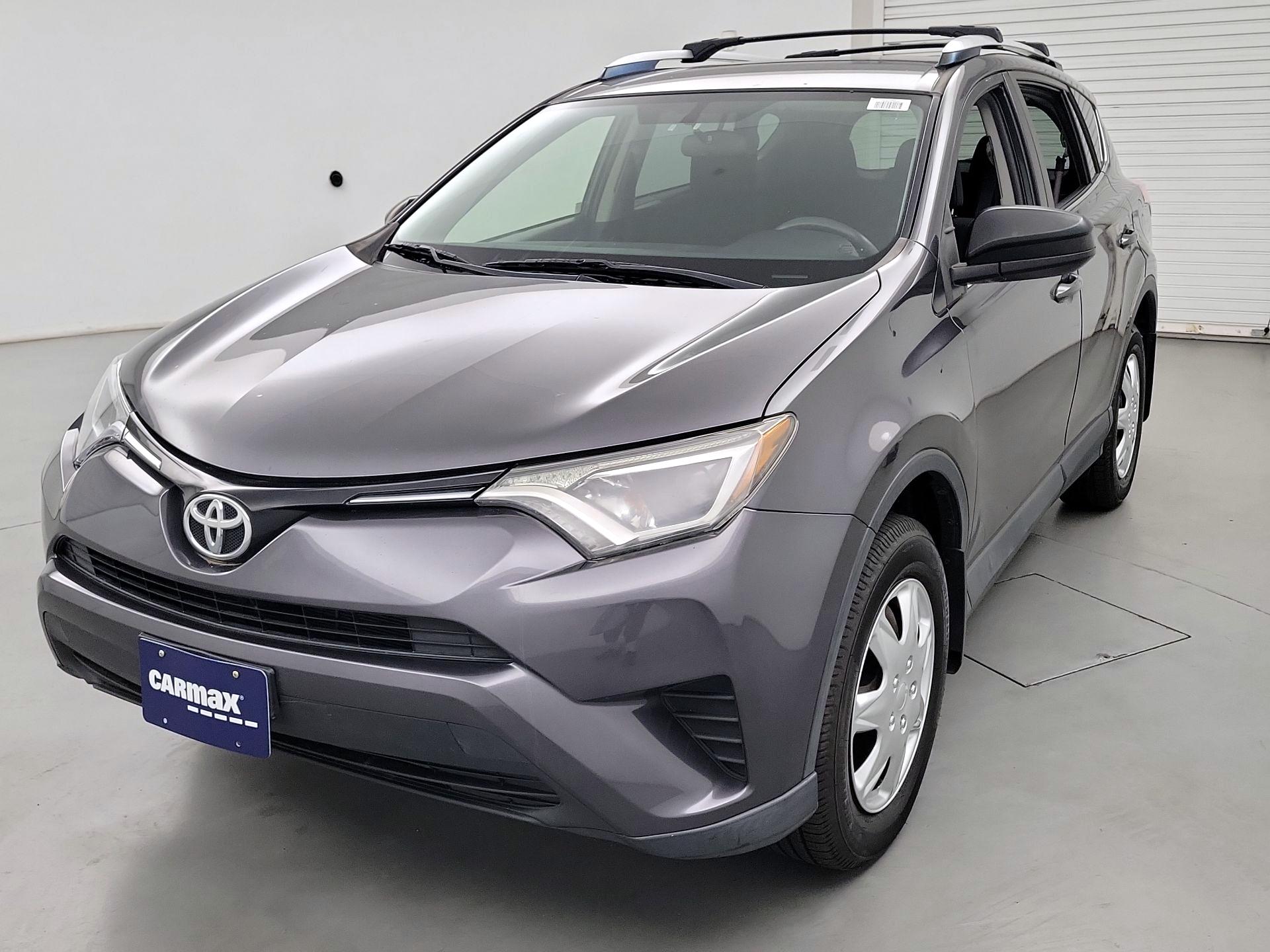 Thumbnail: 2016 Toyota RAV4 - 3