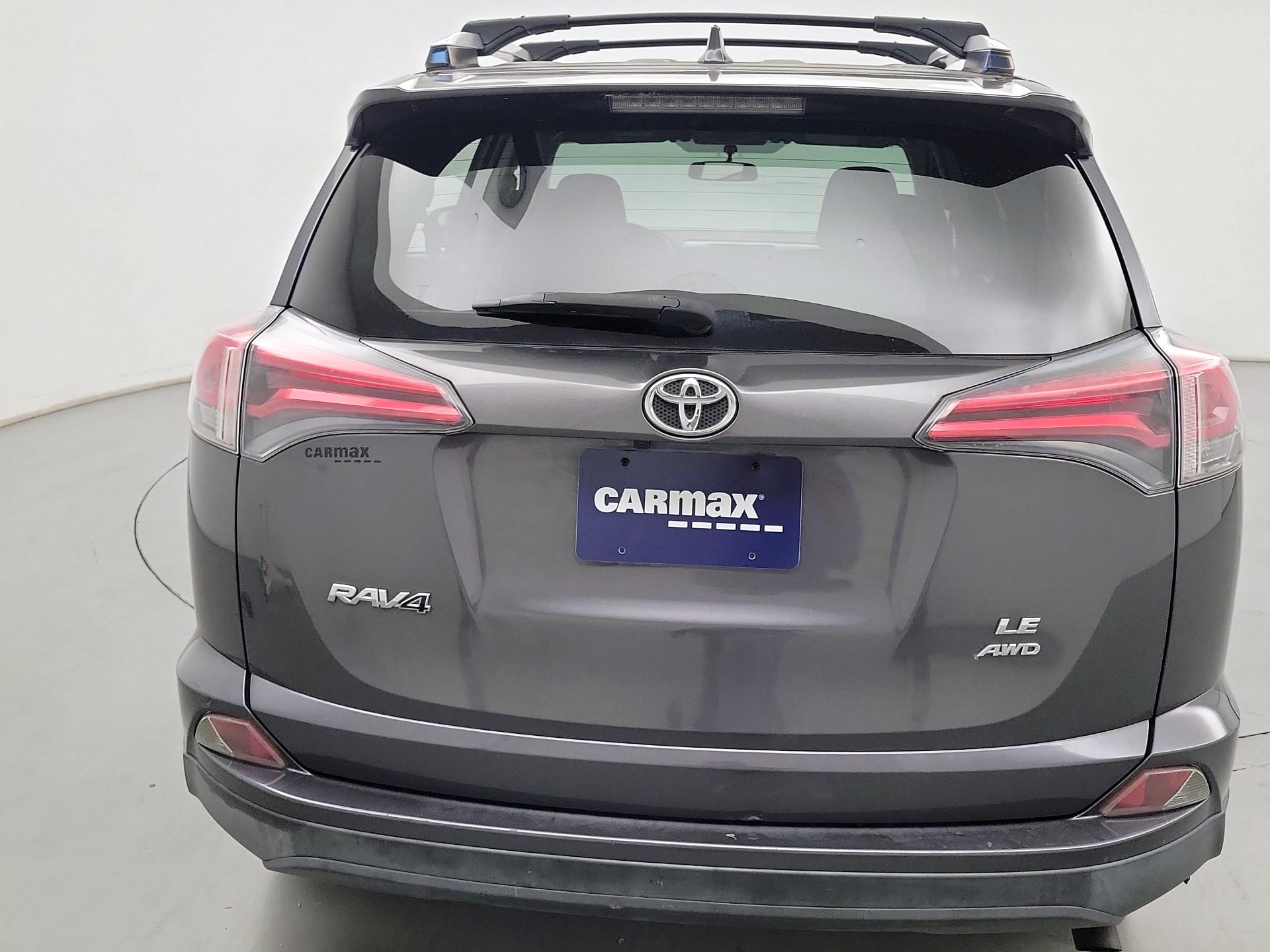 Thumbnail: 2016 Toyota RAV4 - 6