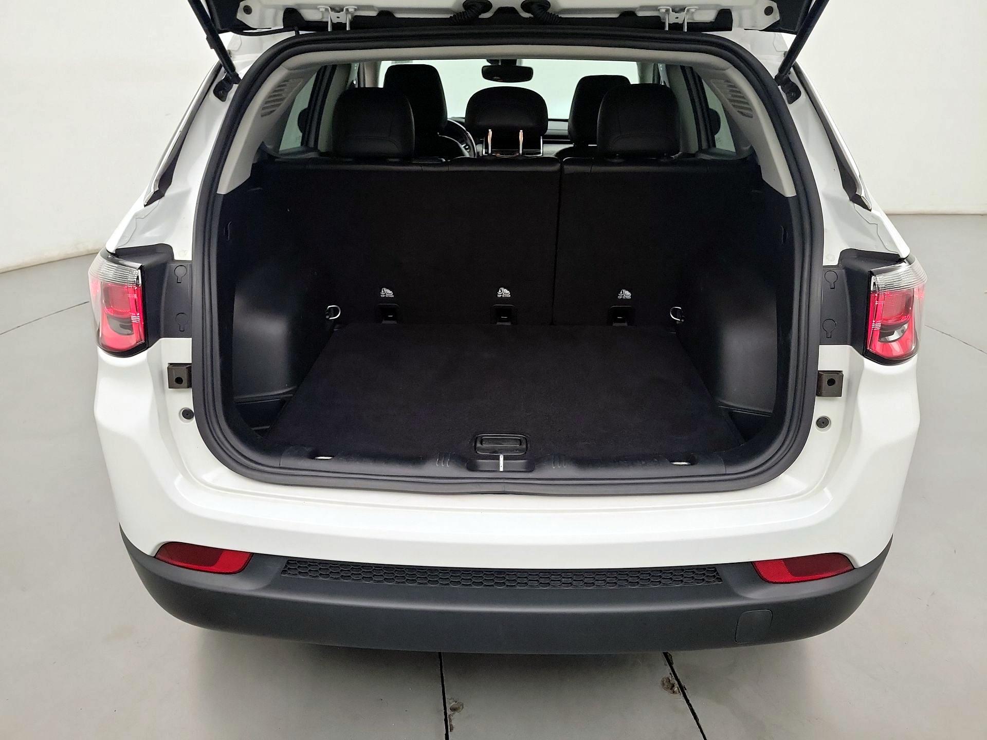 Thumbnail: 2022 Jeep Compass - 19