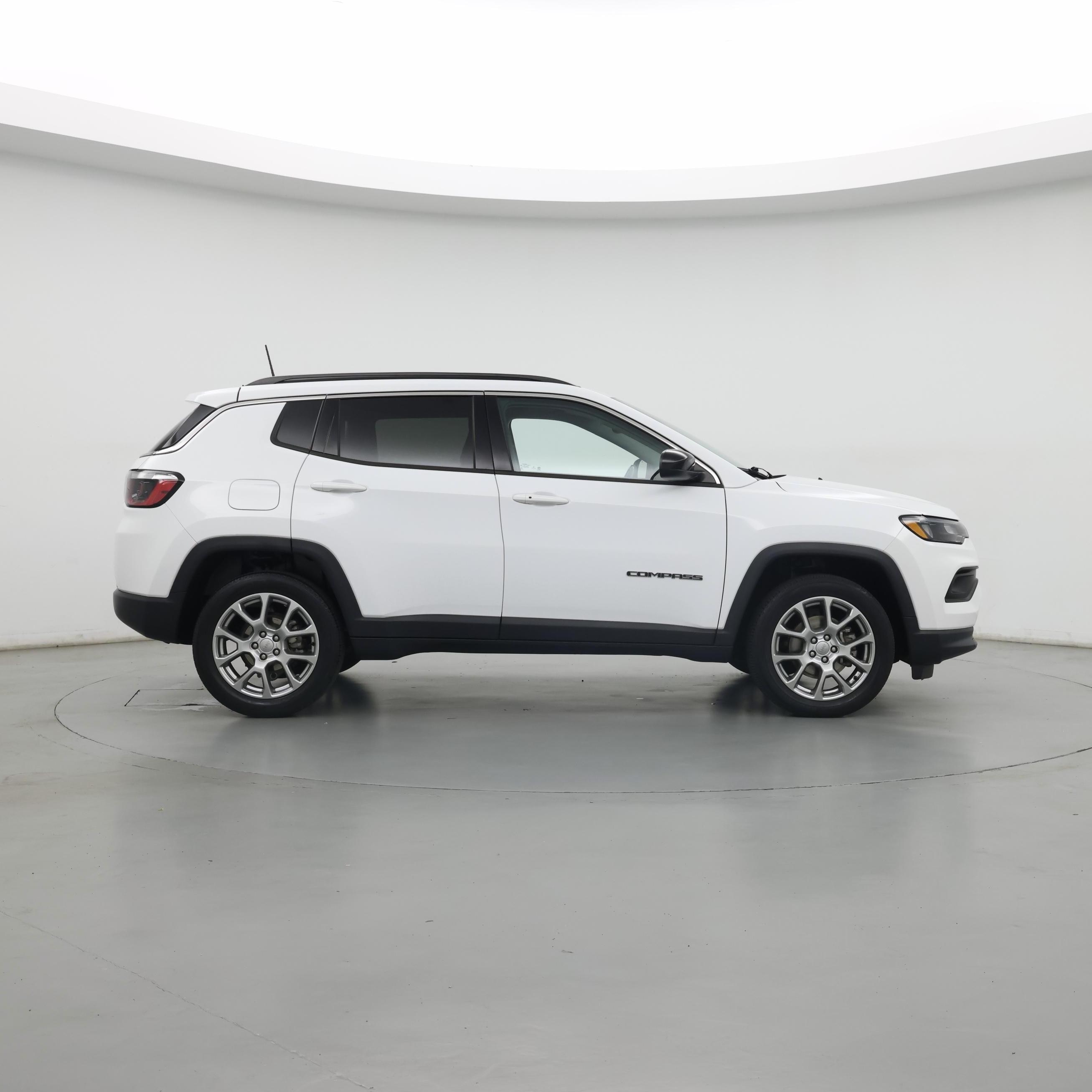 Thumbnail: 2022 Jeep Compass - 7