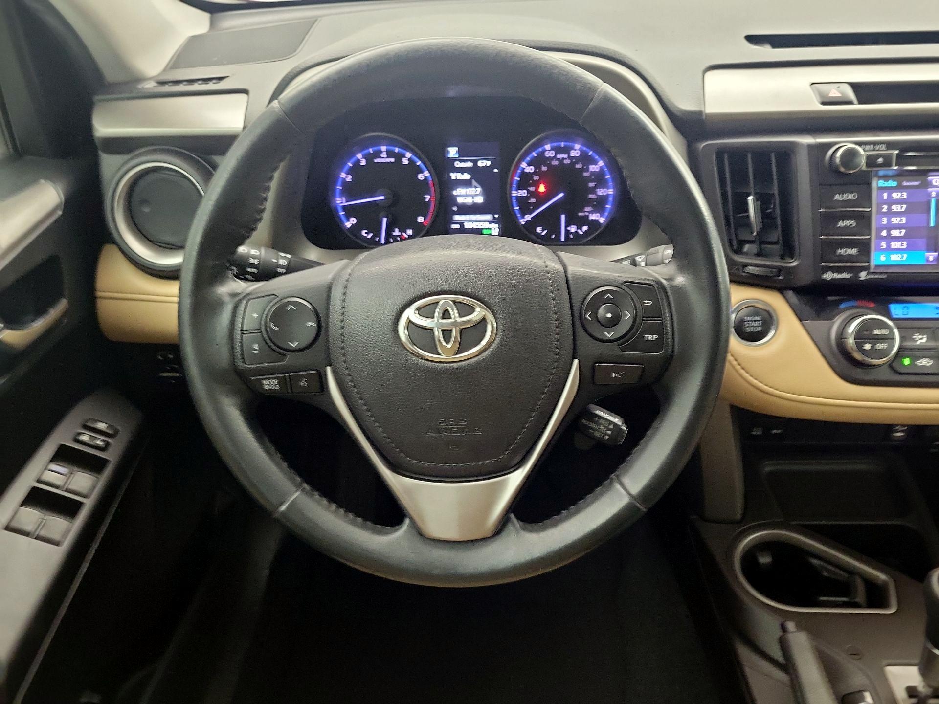 Thumbnail: 2018 Toyota RAV4 - 10