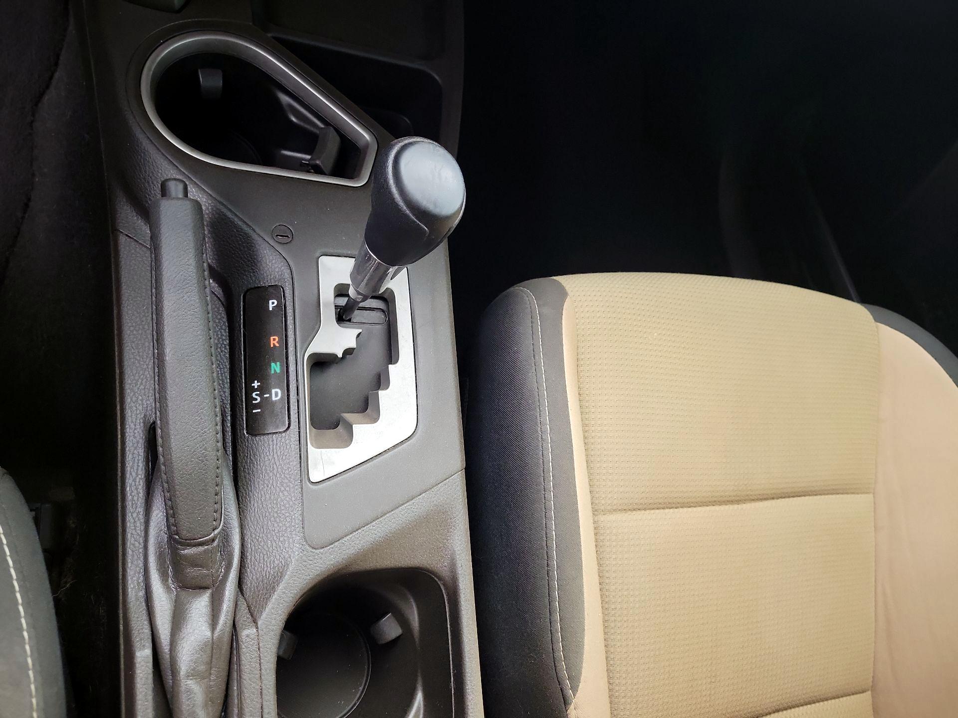 Thumbnail: 2018 Toyota RAV4 - 17