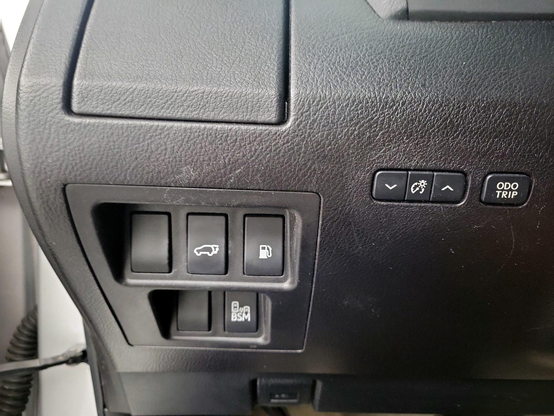 Thumbnail: 2015 Lexus RX - 13