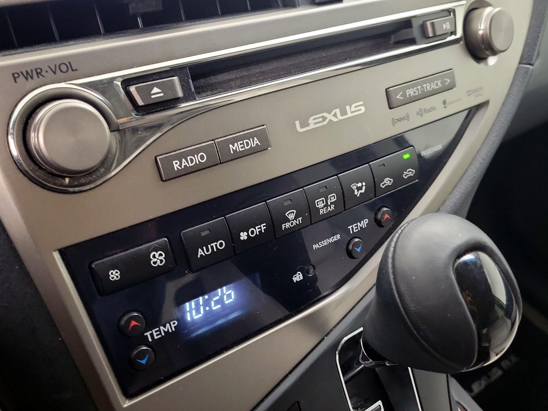 Thumbnail: 2015 Lexus RX - 17