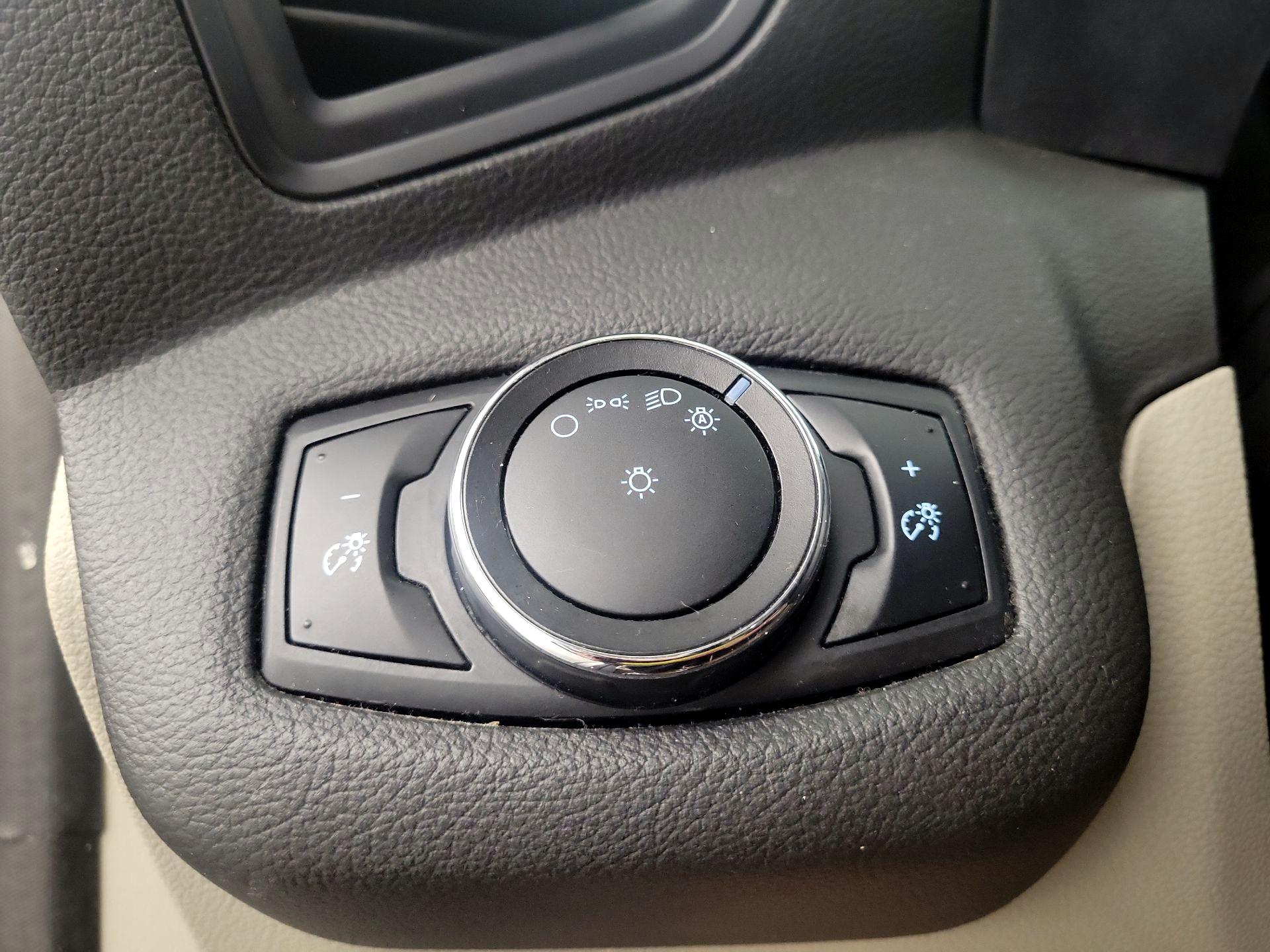 Thumbnail: 2014 Ford C-Max - 13