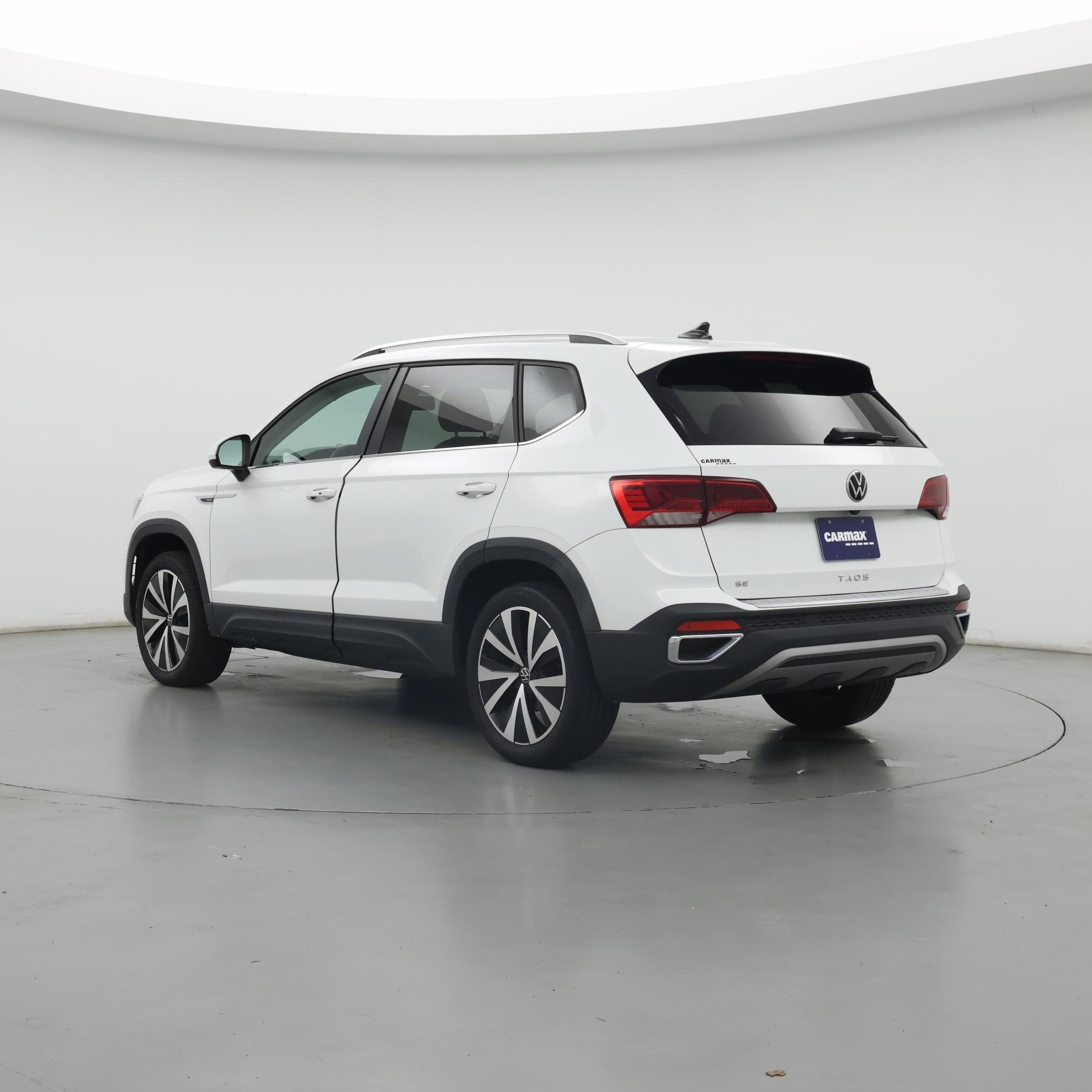 Thumbnail: 2022 Volkswagen Taos - 2