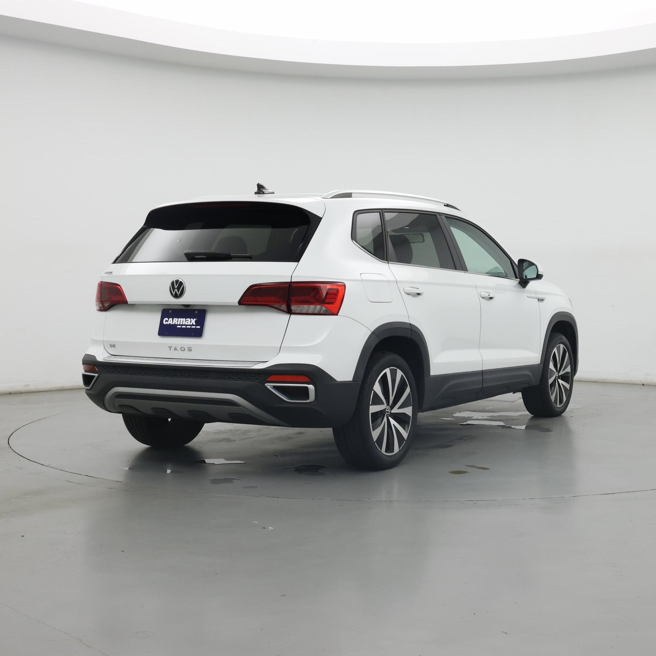 Thumbnail: 2022 Volkswagen Taos - 8