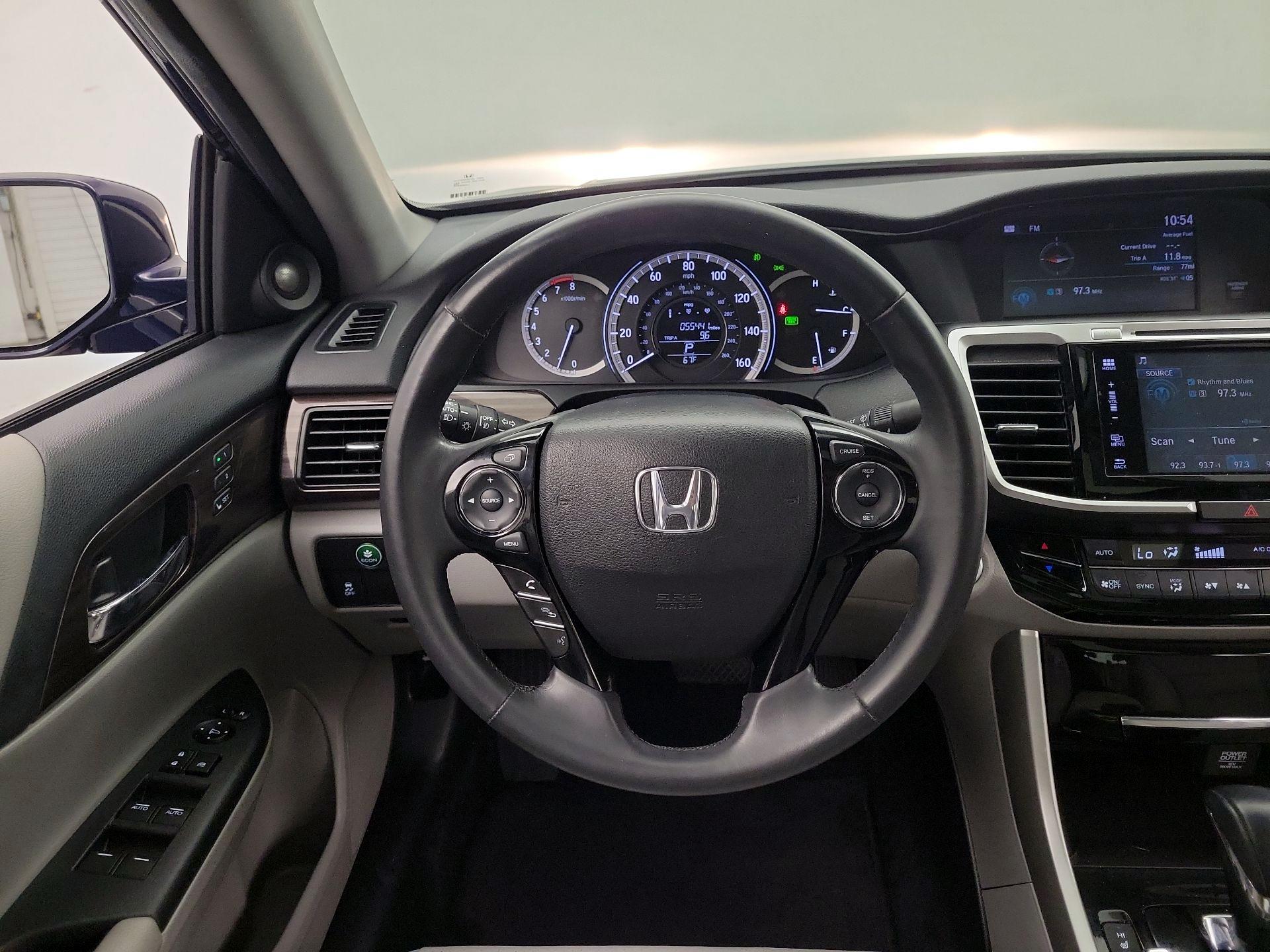 Thumbnail: 2017 Honda Accord - 10