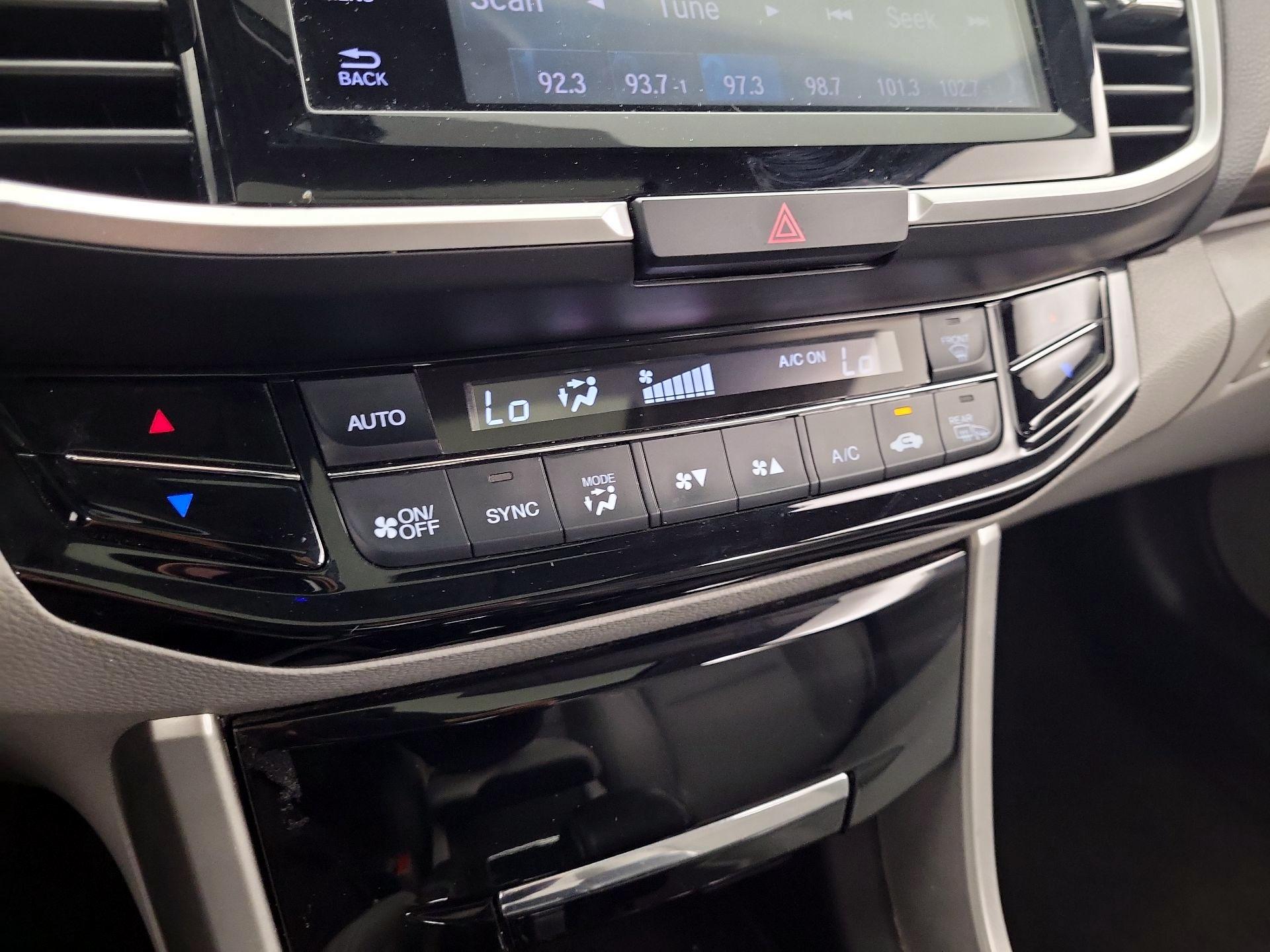 Thumbnail: 2017 Honda Accord - 16