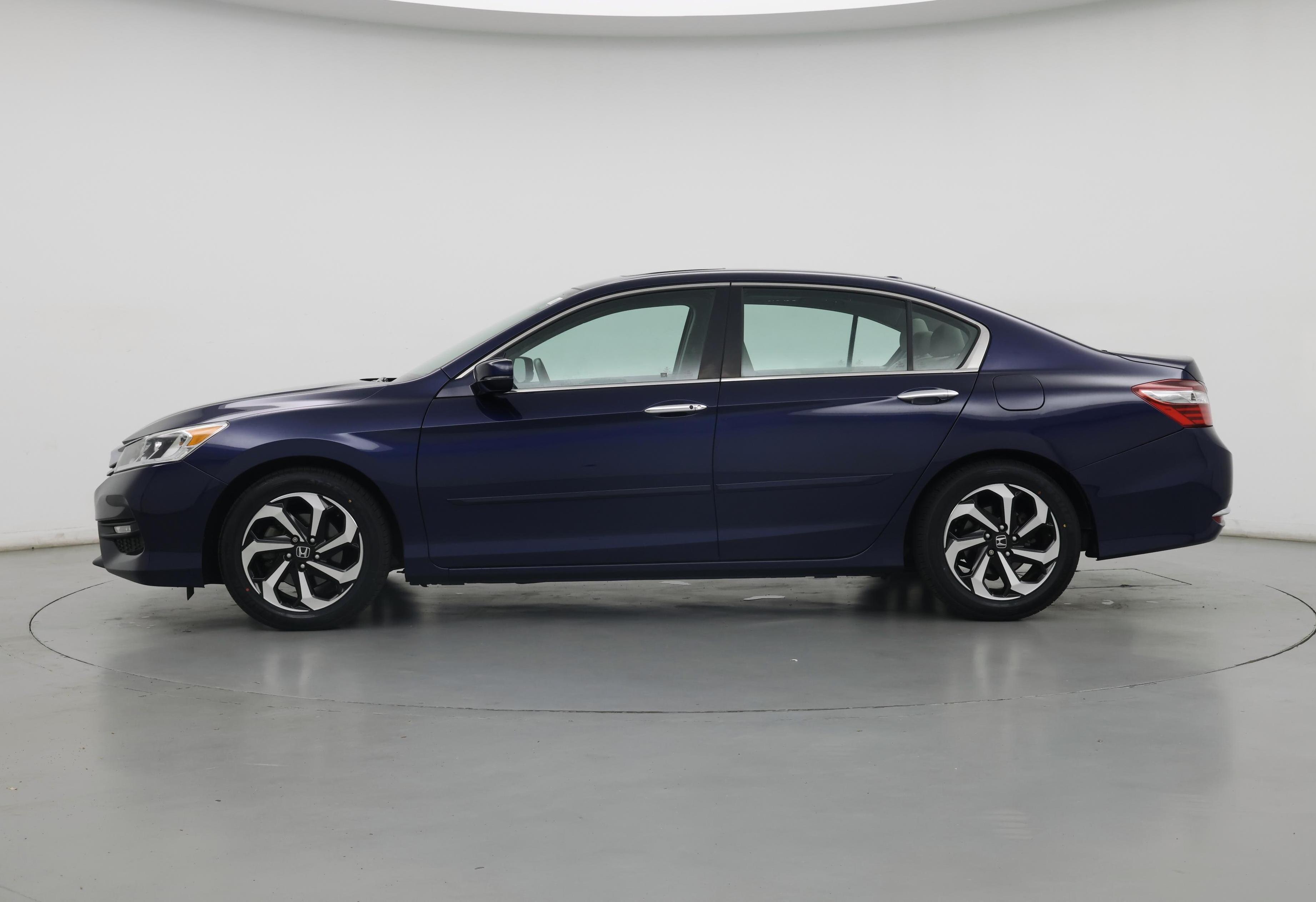 Thumbnail: 2017 Honda Accord - 3