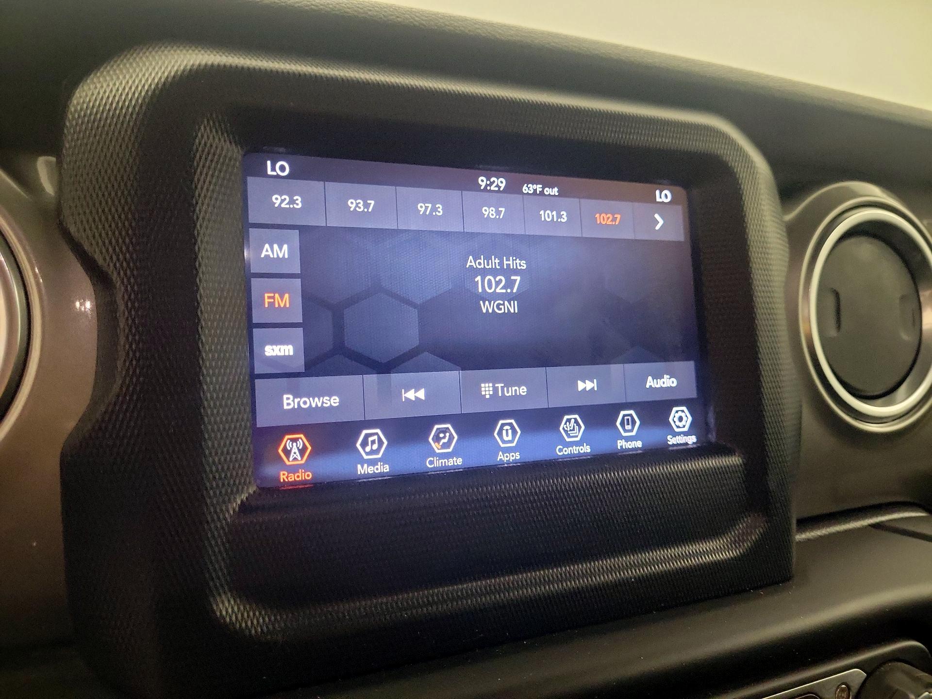 Thumbnail: 2020 Jeep Gladiator - 15