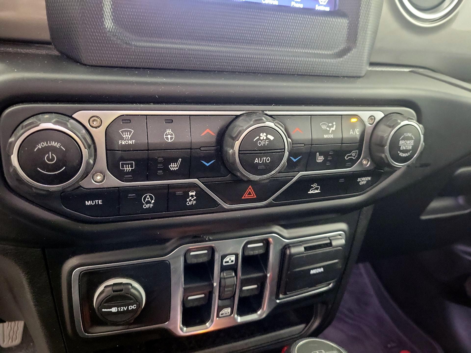 Thumbnail: 2020 Jeep Gladiator - 16