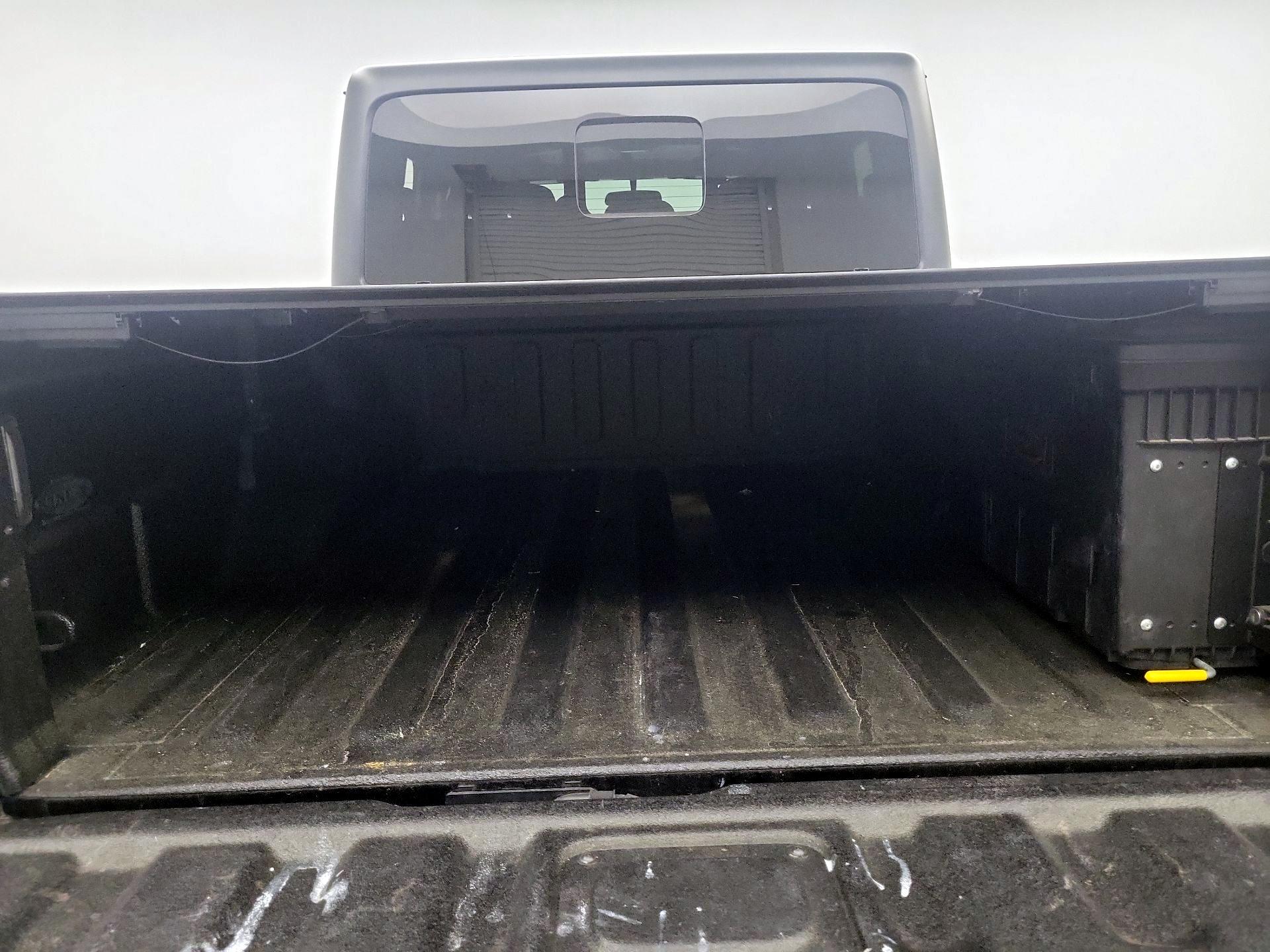 Thumbnail: 2020 Jeep Gladiator - 20