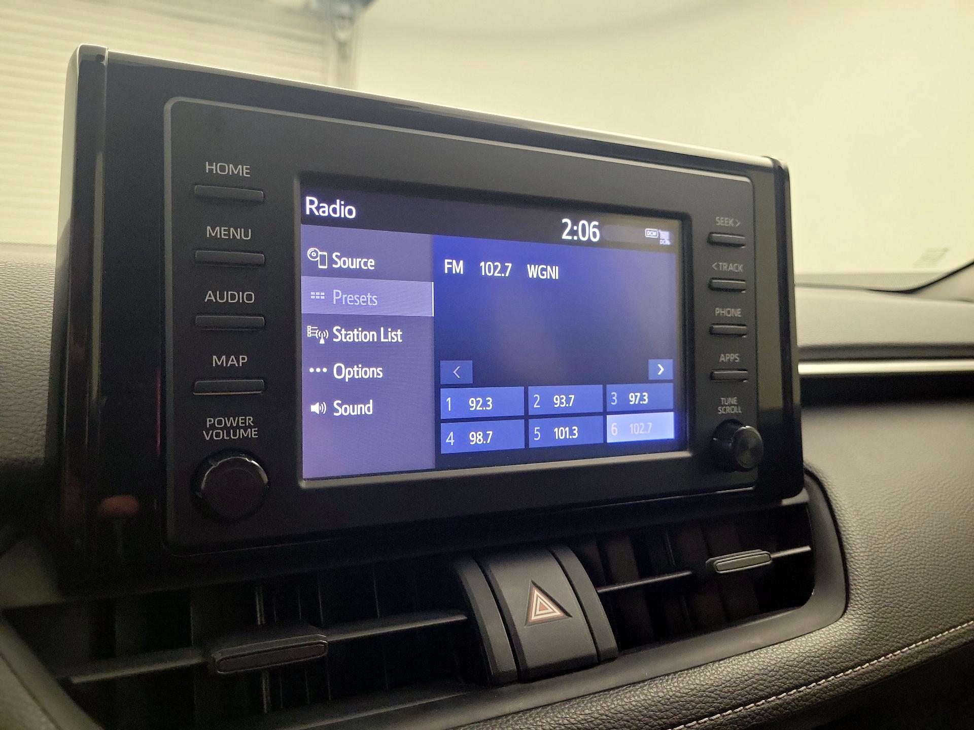Thumbnail: 2019 Toyota RAV4 - 15