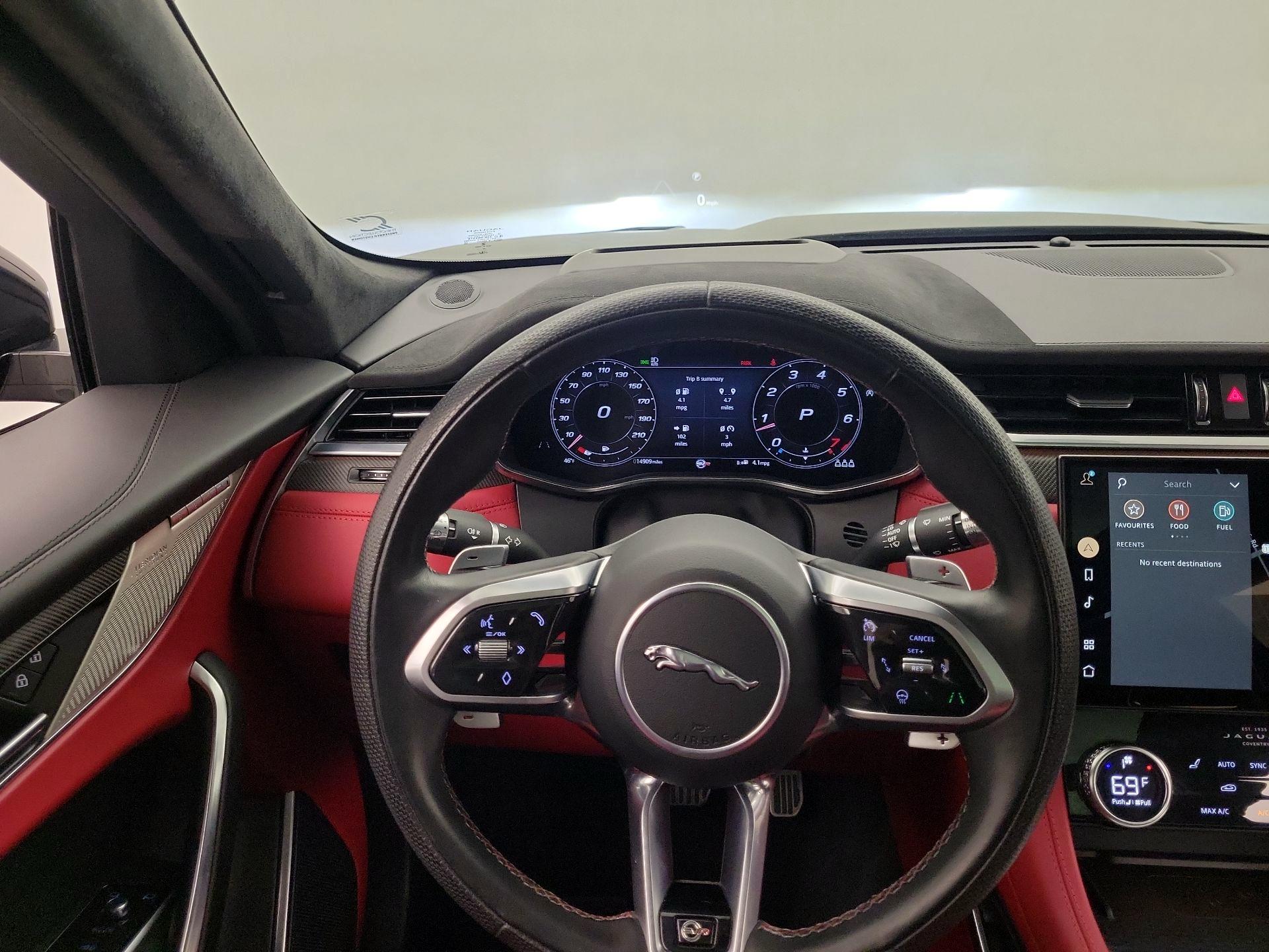 Thumbnail: 2021 Jaguar F-Pace - 10