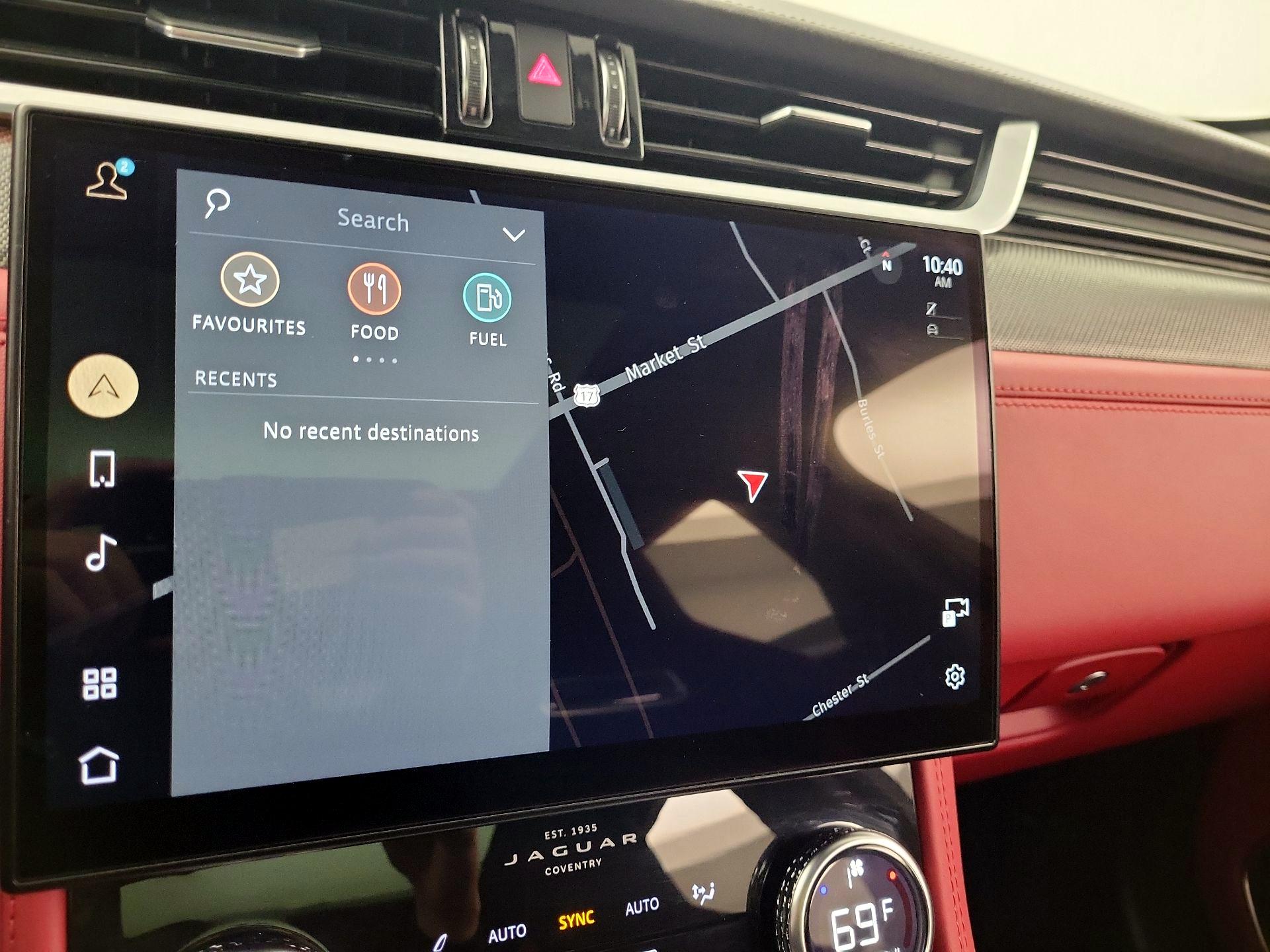 Thumbnail: 2021 Jaguar F-Pace - 14