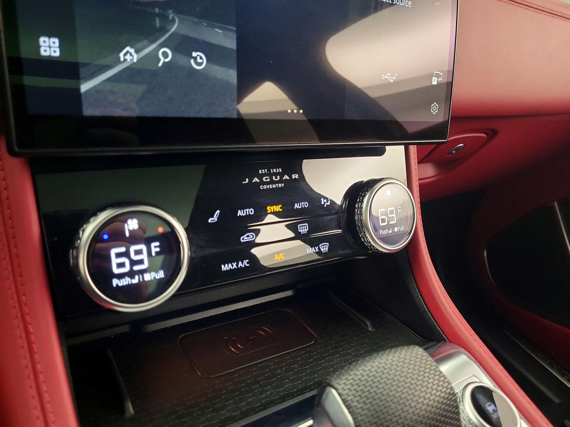 Thumbnail: 2021 Jaguar F-Pace - 17