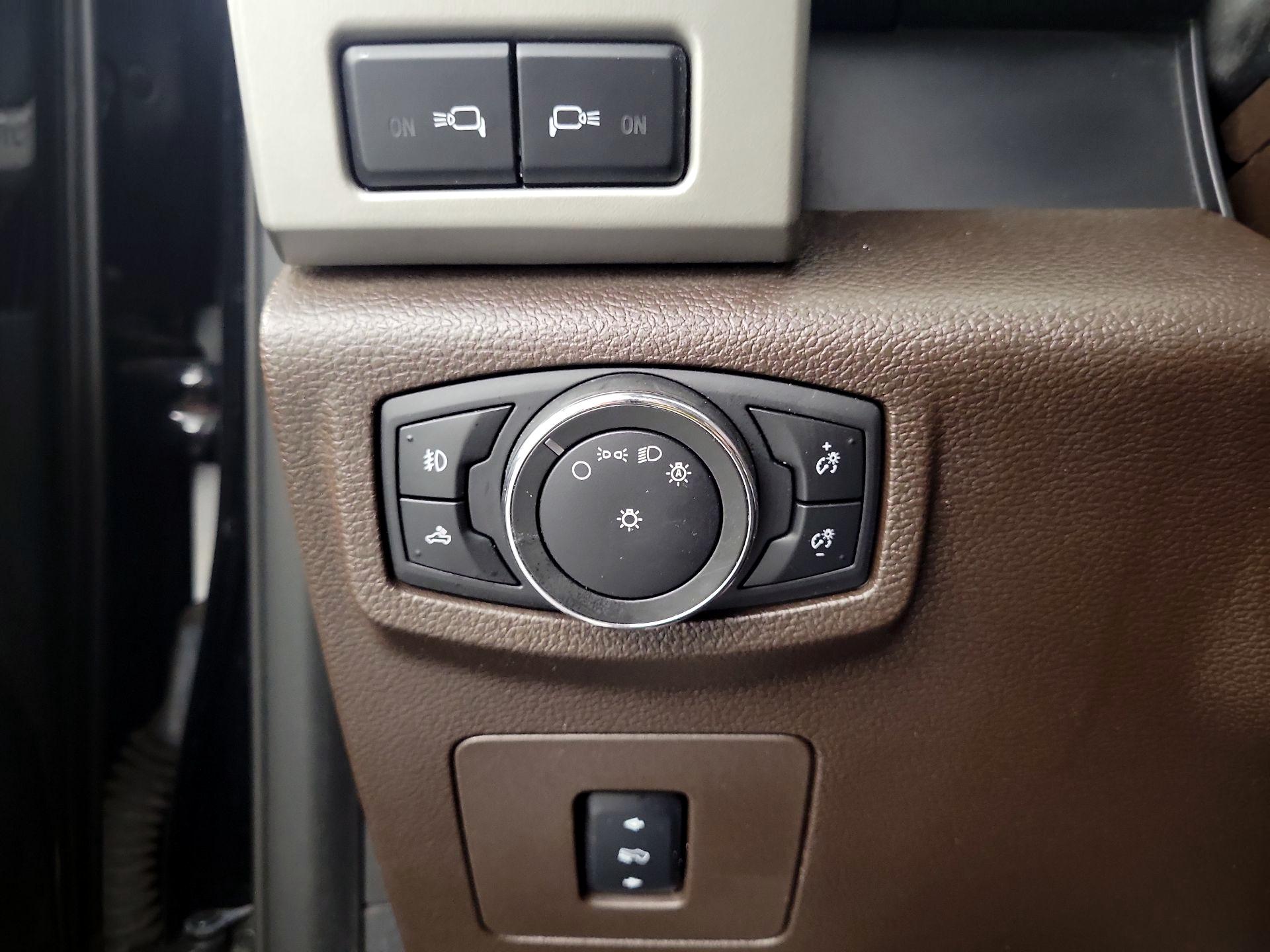 Thumbnail: 2017 Ford F-150 - 13