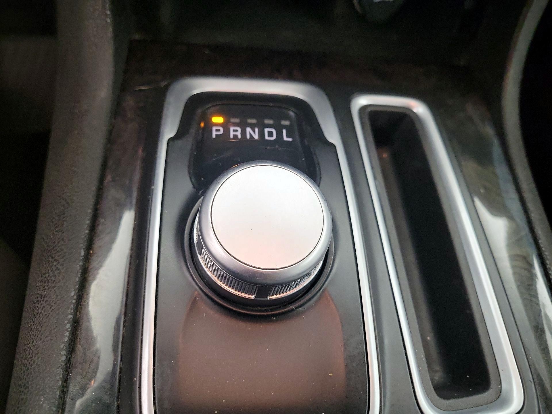 Thumbnail: 2020 Chrysler 300 - 18