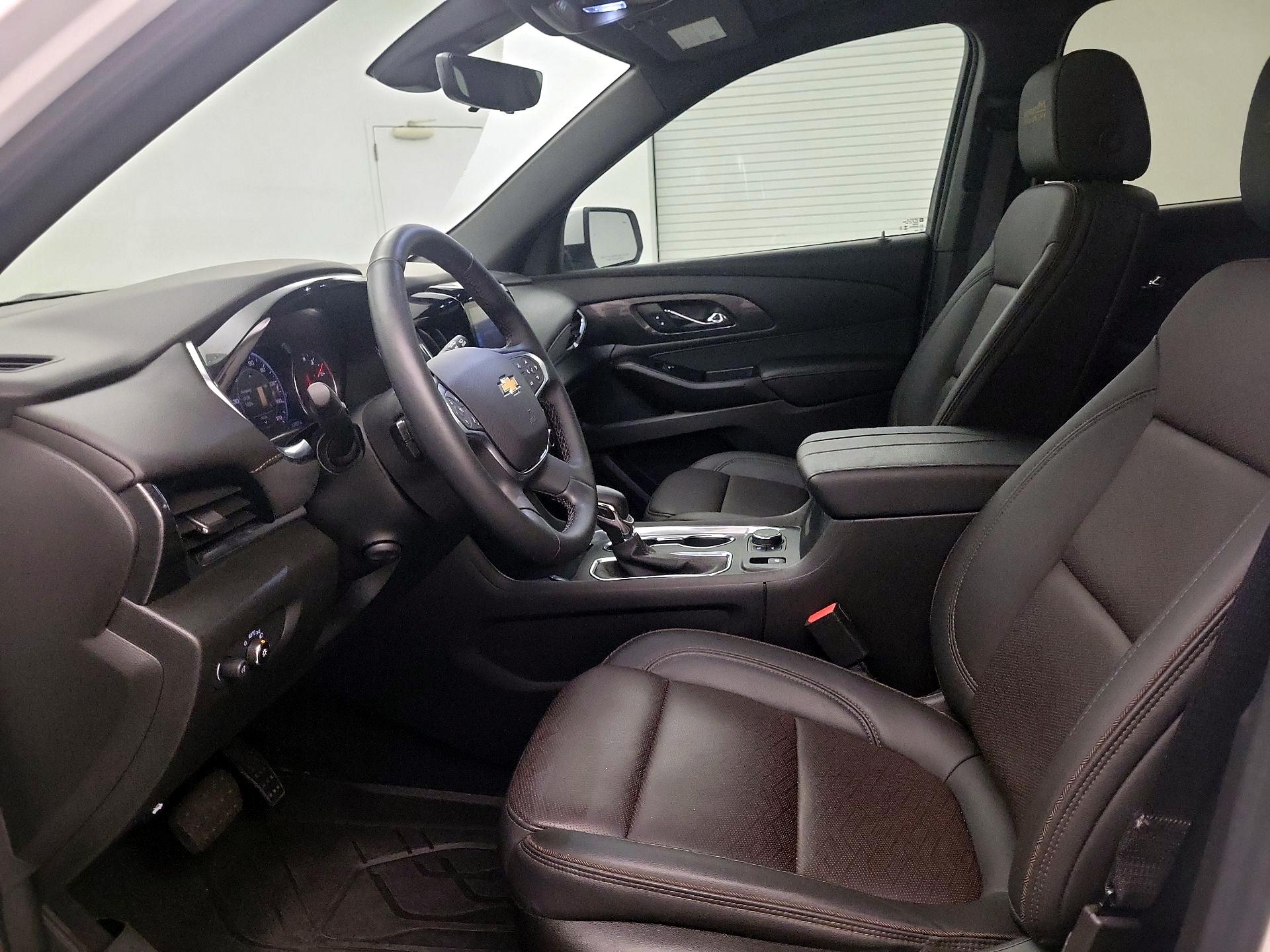 Thumbnail: 2023 Chevrolet Traverse - 11