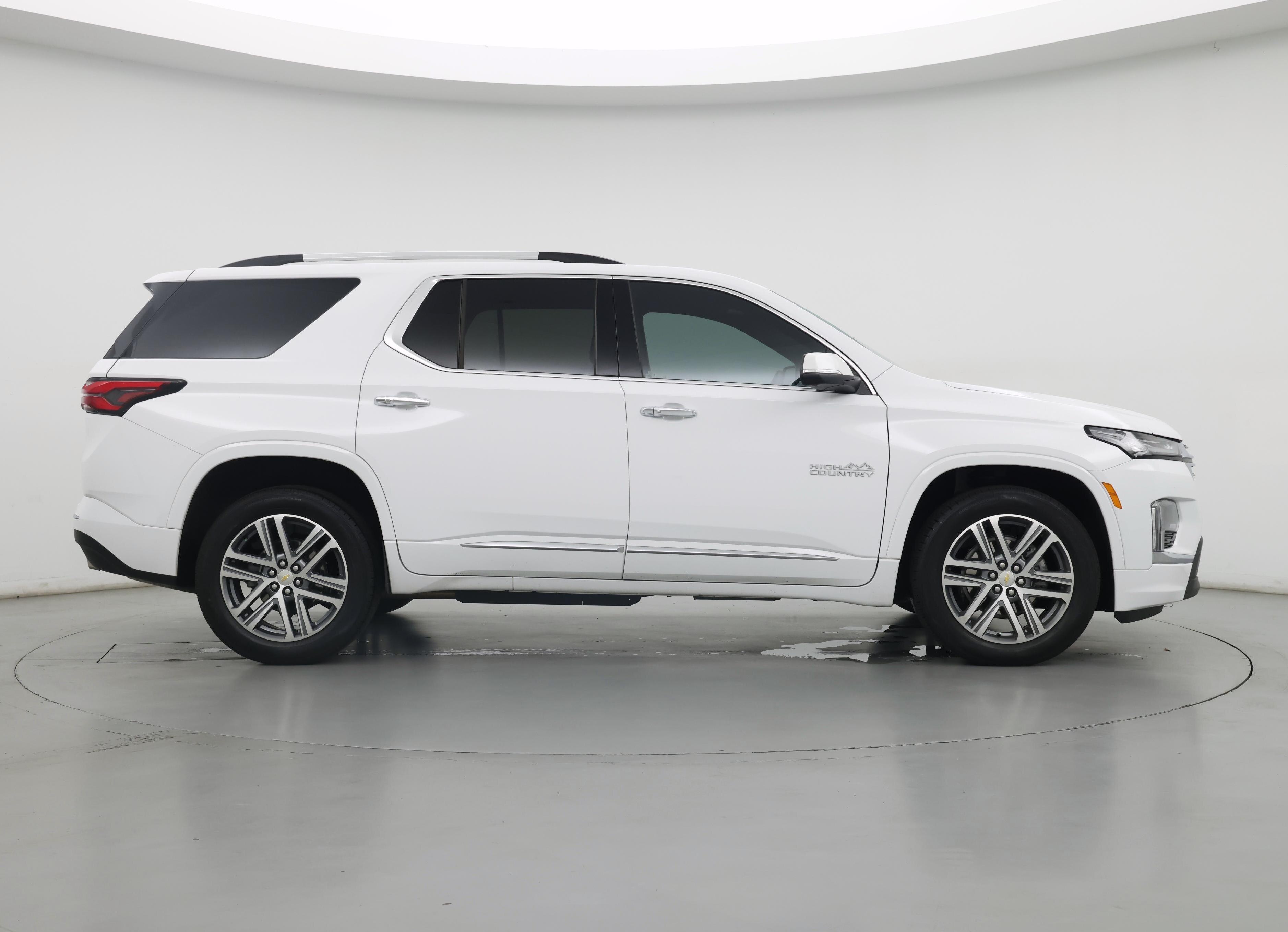 Thumbnail: 2023 Chevrolet Traverse - 7