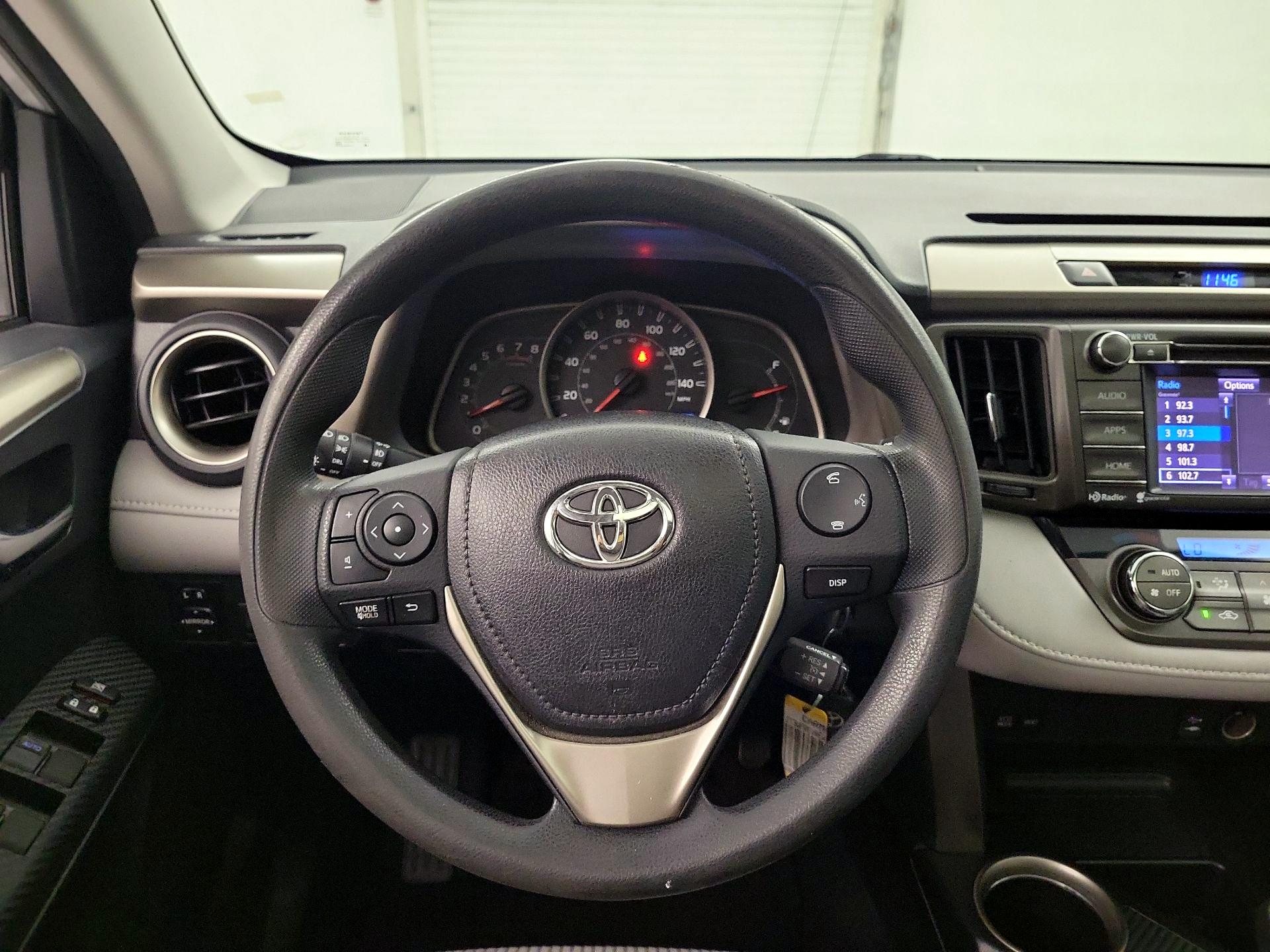 Thumbnail: 2014 Toyota RAV4 - 10