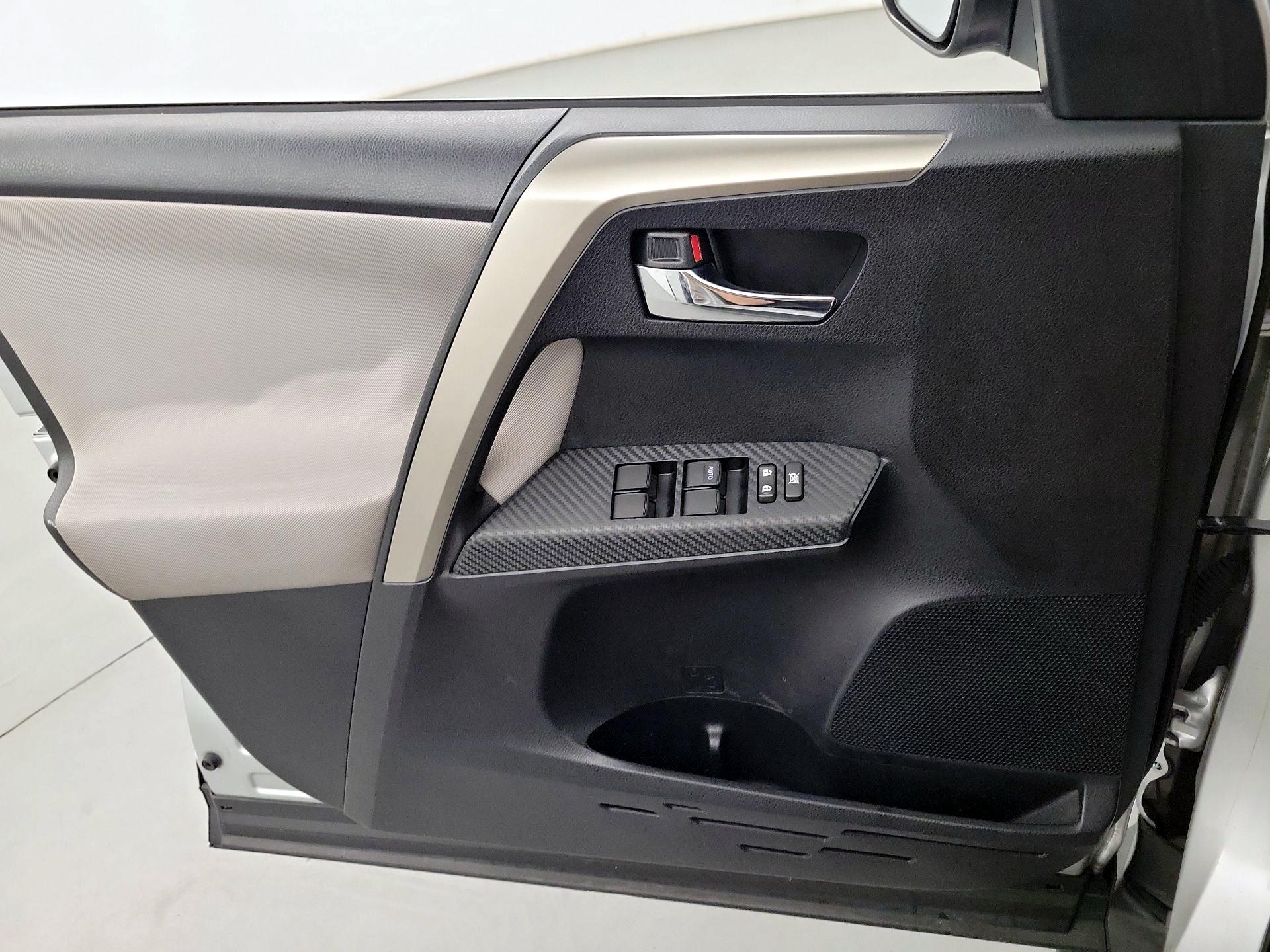 Thumbnail: 2014 Toyota RAV4 - 12
