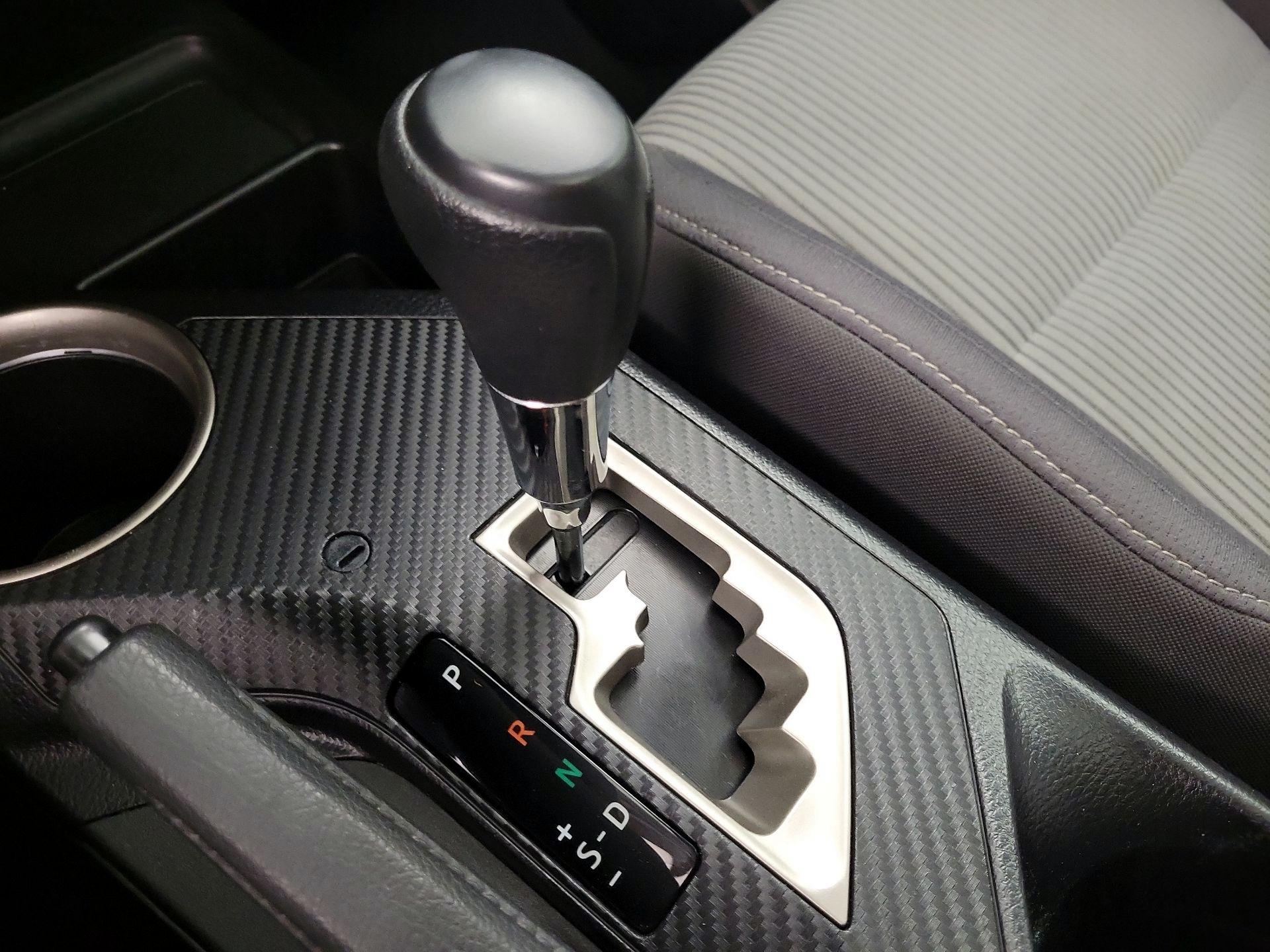 Thumbnail: 2014 Toyota RAV4 - 17