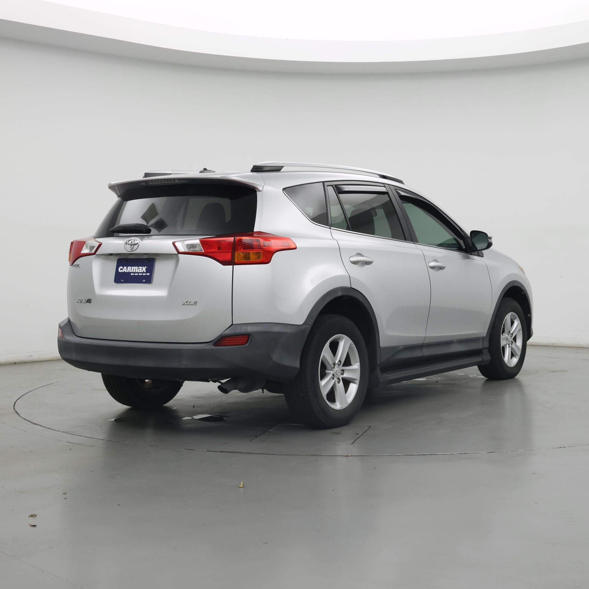 Thumbnail: 2014 Toyota RAV4 - 8