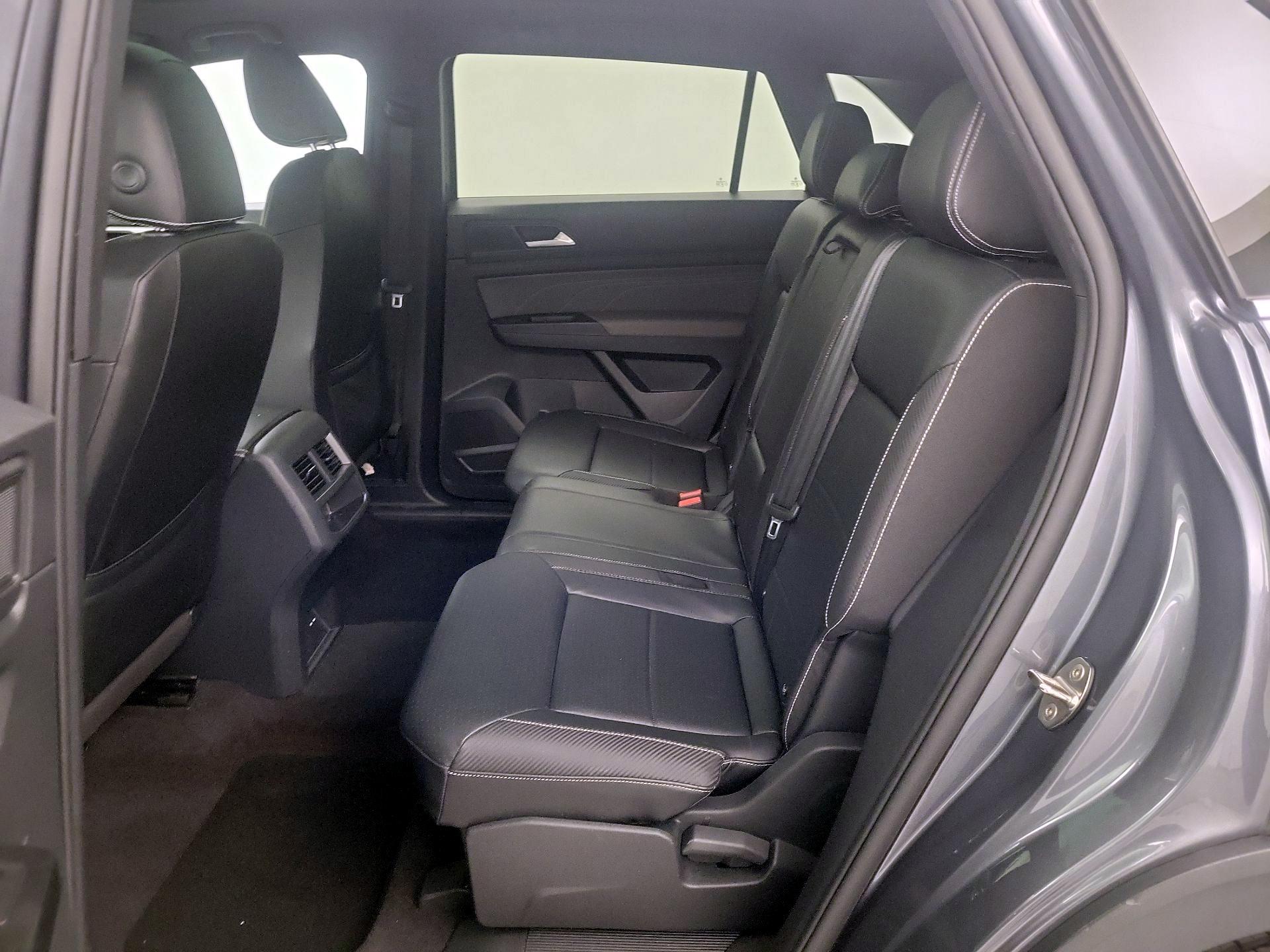 Thumbnail: 2021 Volkswagen Atlas - 20