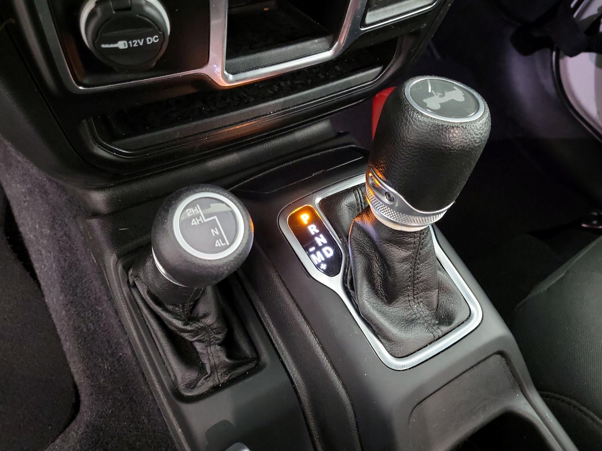 Thumbnail: 2022 Jeep Wrangler - 18