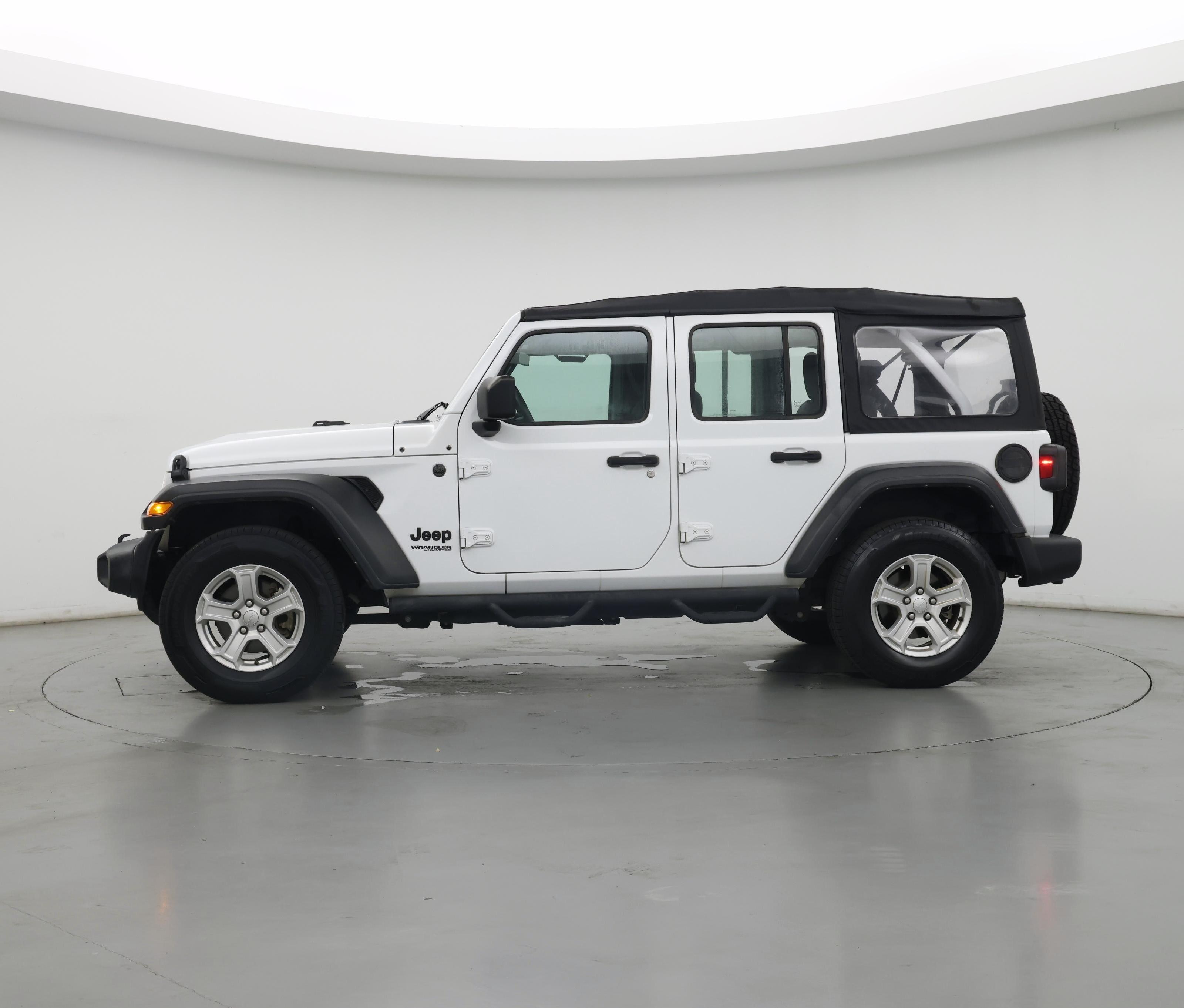 Thumbnail: 2022 Jeep Wrangler - 3