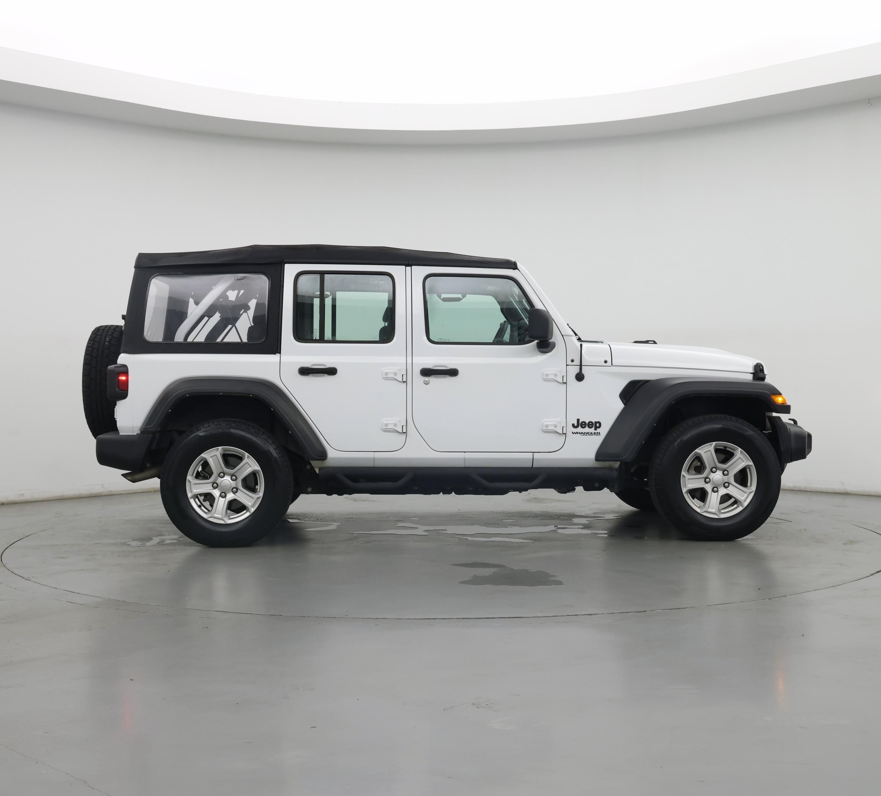 Thumbnail: 2022 Jeep Wrangler - 7