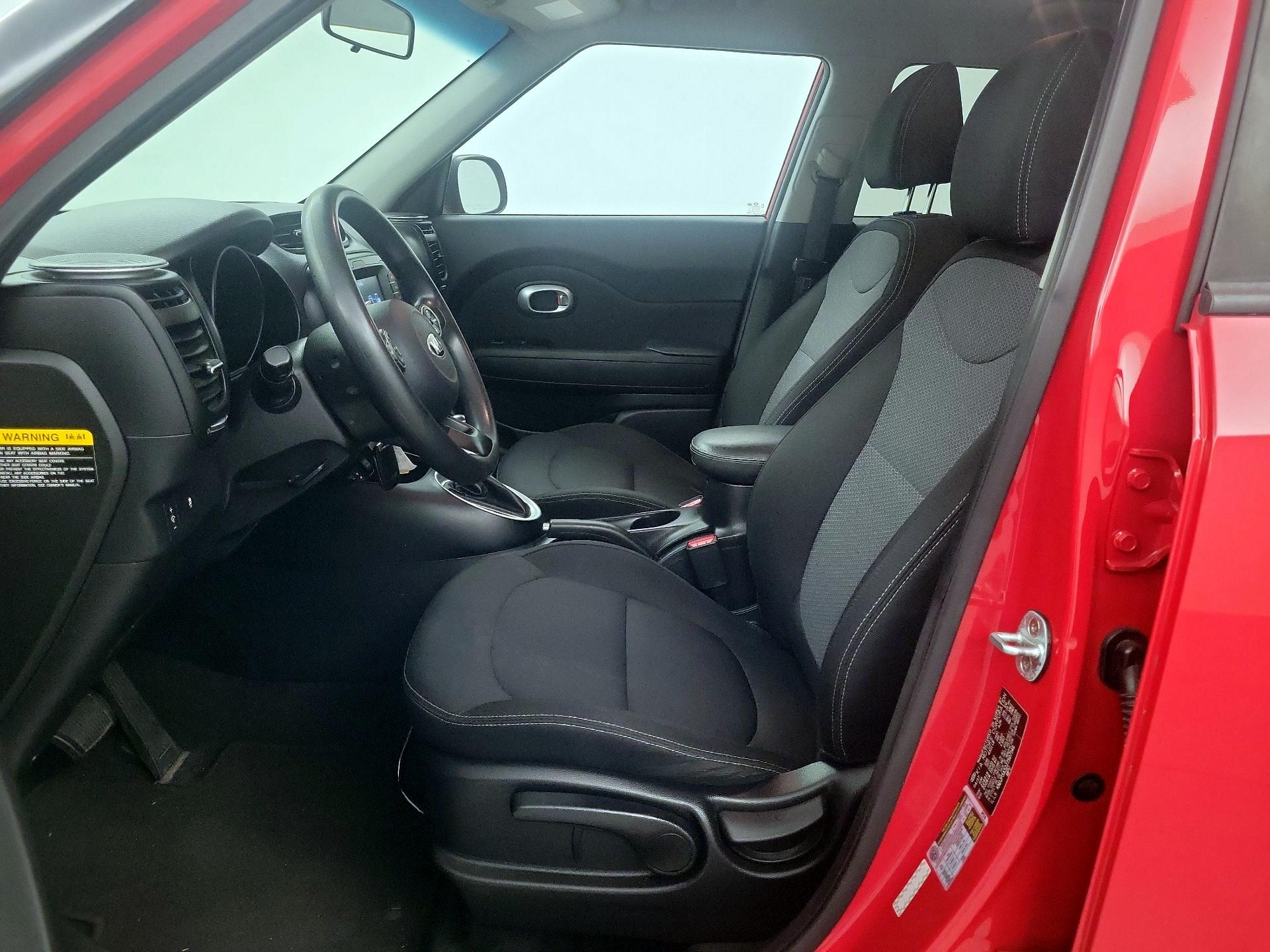 Thumbnail: 2018 Kia Soul - 11