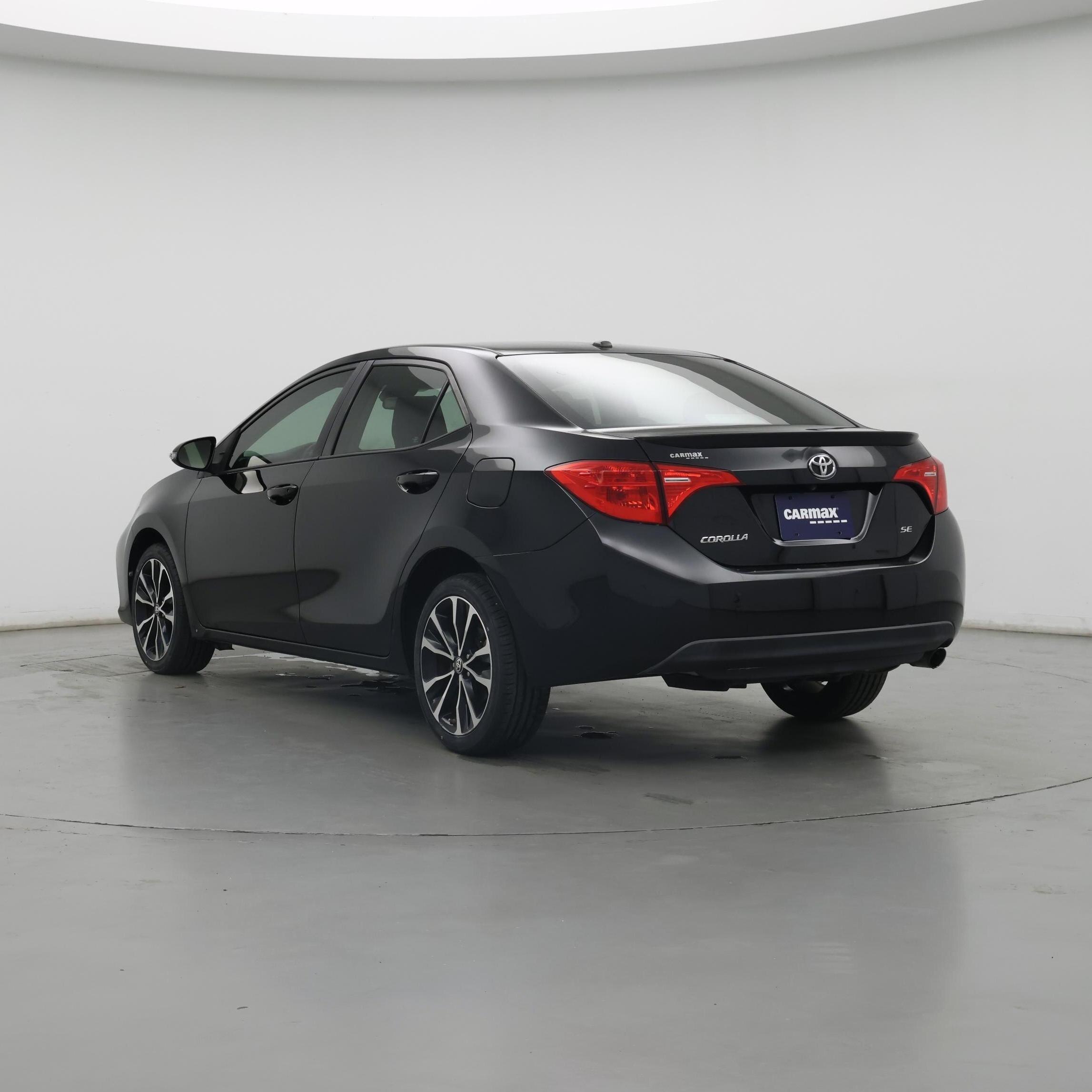 Thumbnail: 2018 Toyota Corolla - 2