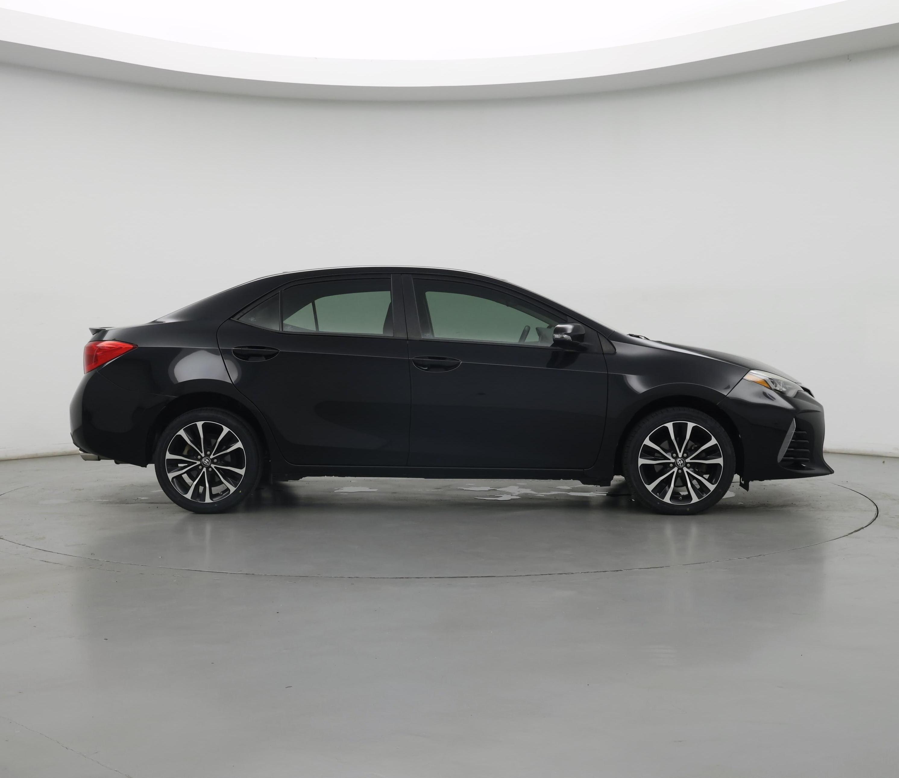 Thumbnail: 2018 Toyota Corolla - 7