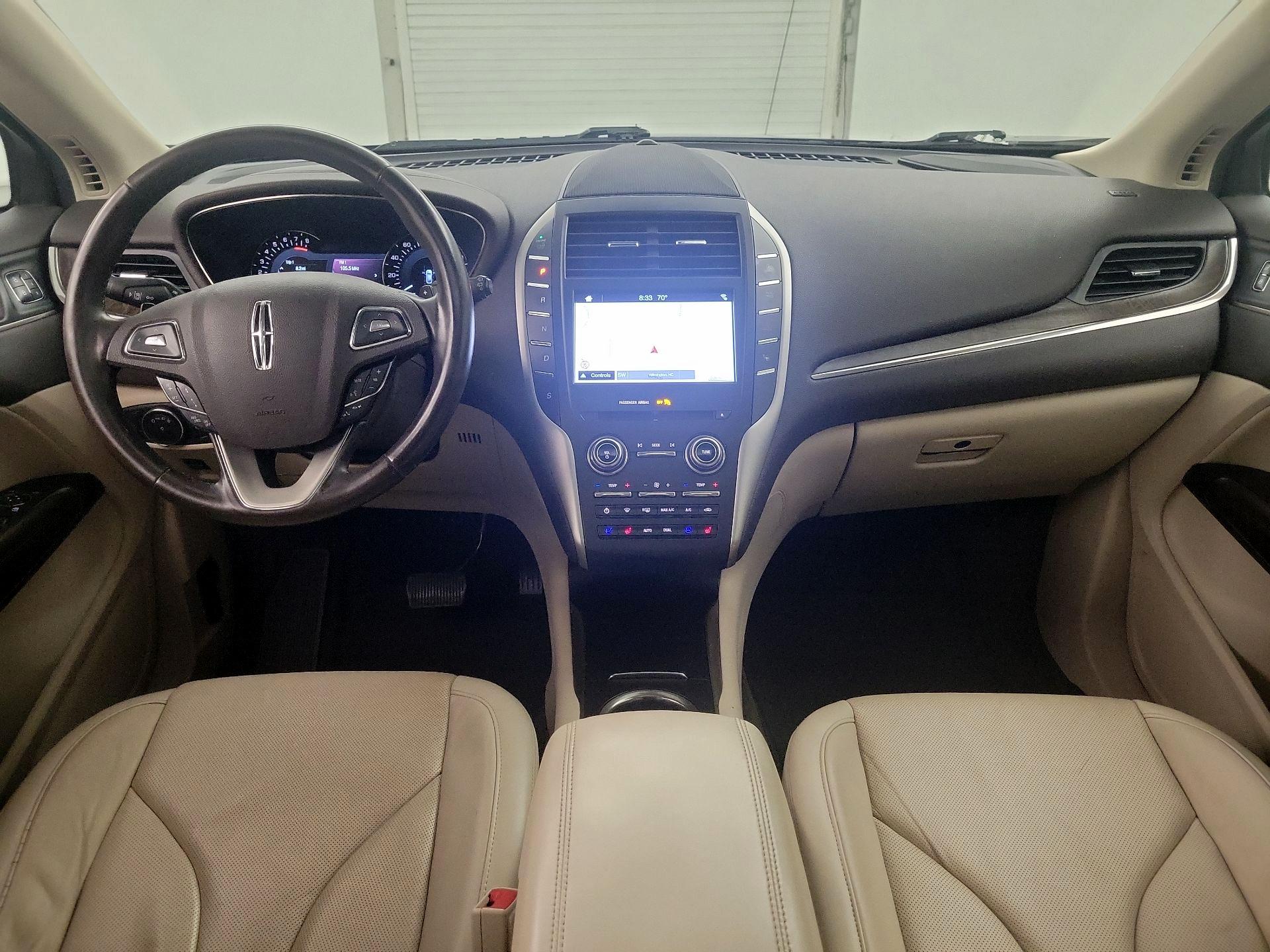Thumbnail: 2017 Lincoln MKC - 9