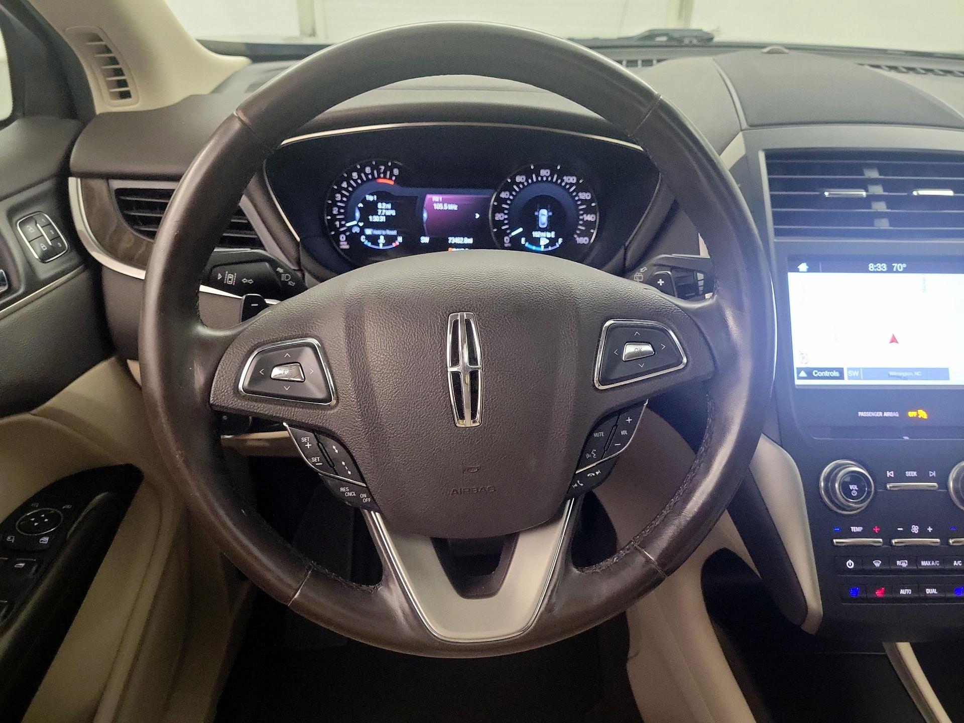 Thumbnail: 2017 Lincoln MKC - 10