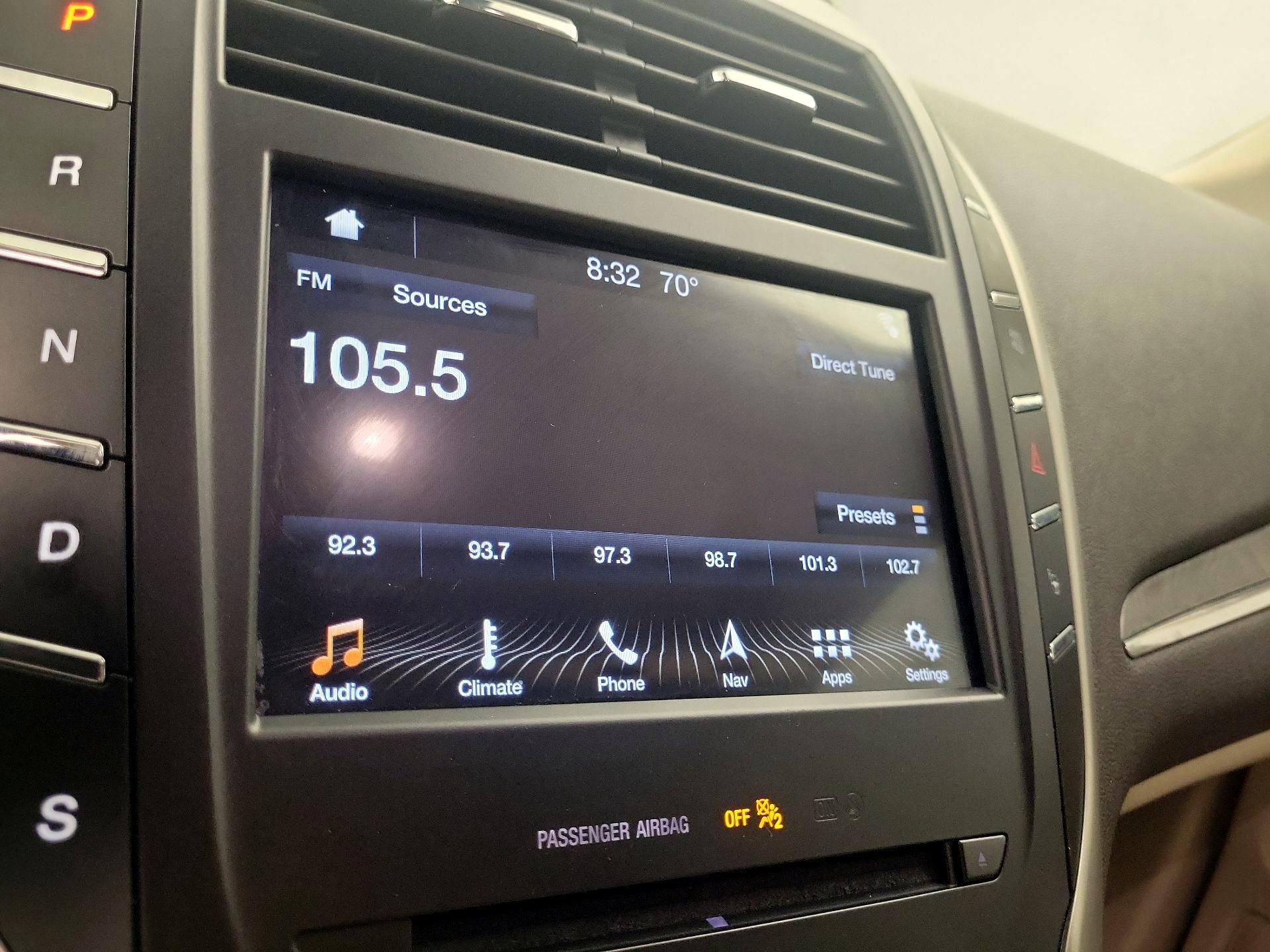Thumbnail: 2017 Lincoln MKC - 16