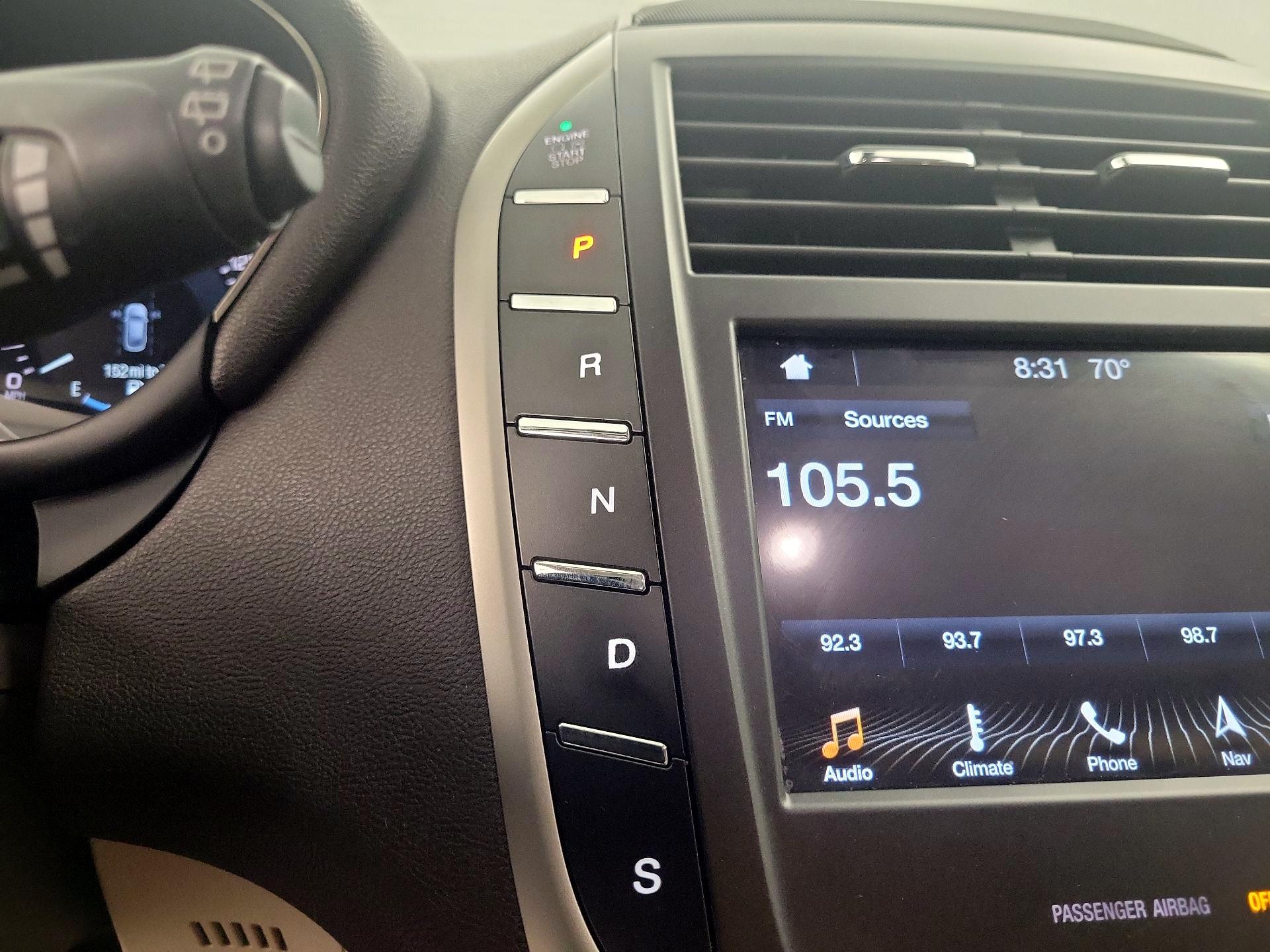 Thumbnail: 2017 Lincoln MKC - 18