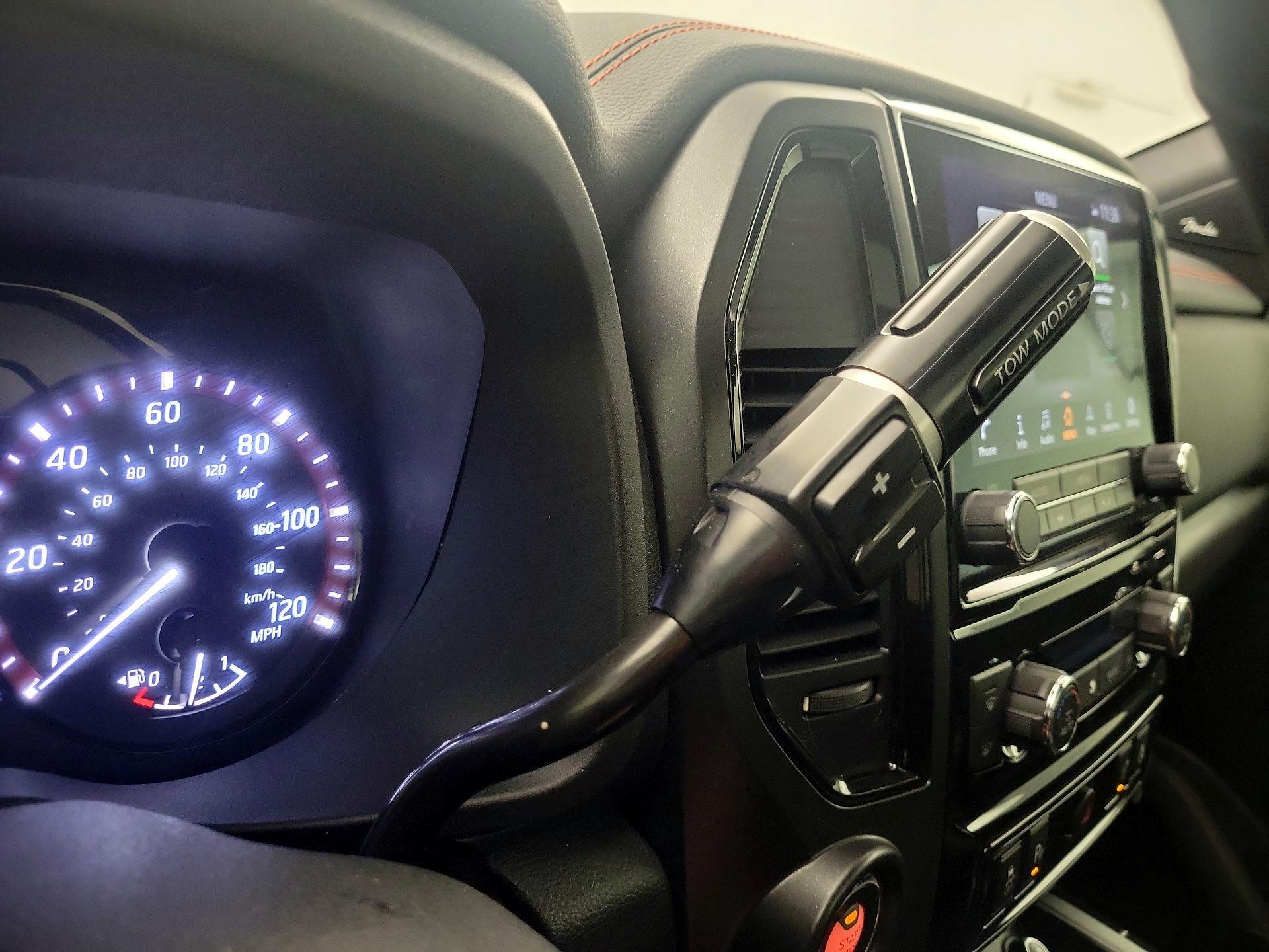 Thumbnail: 2024 Nissan Titan - 18