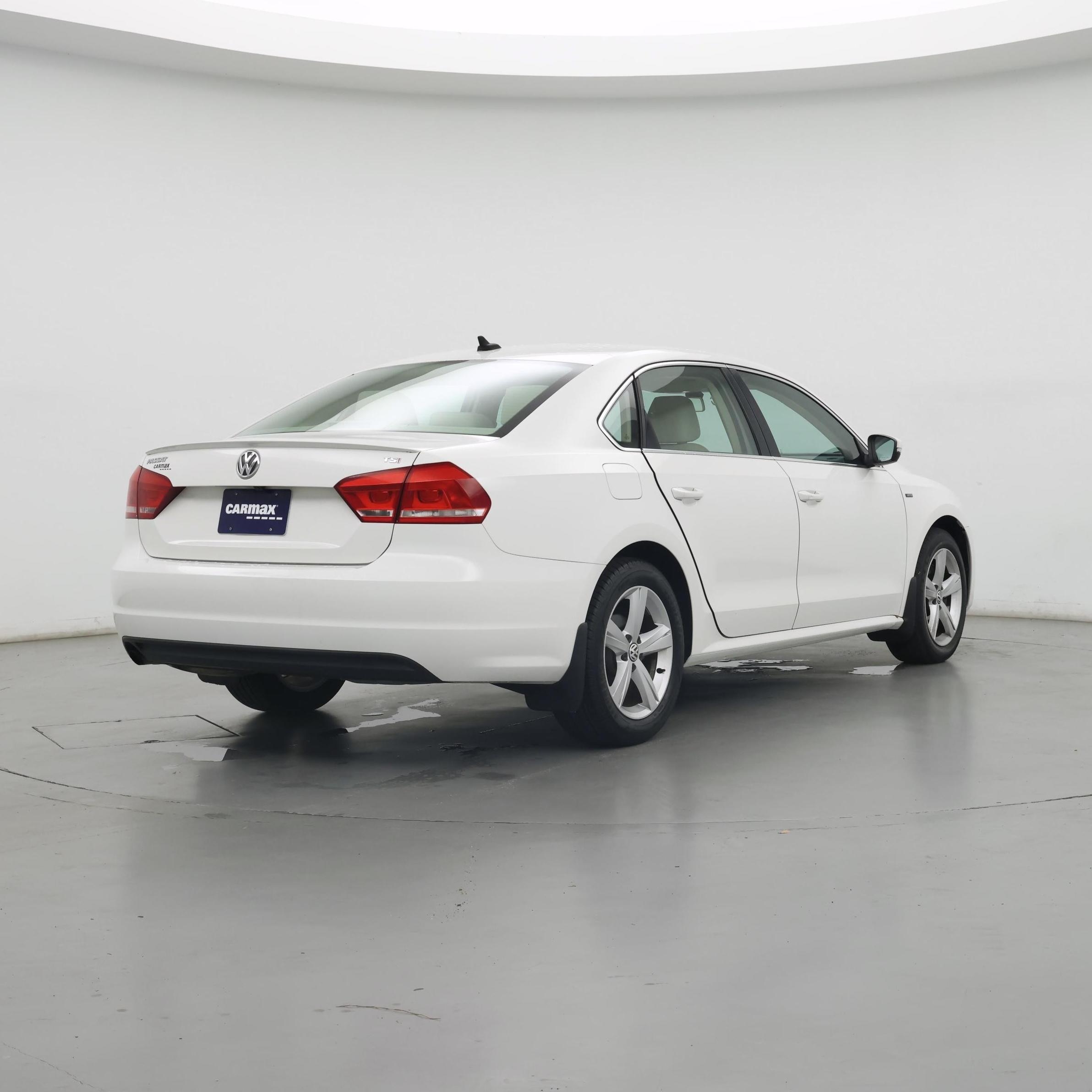 Thumbnail: 2015 Volkswagen Passat - 8