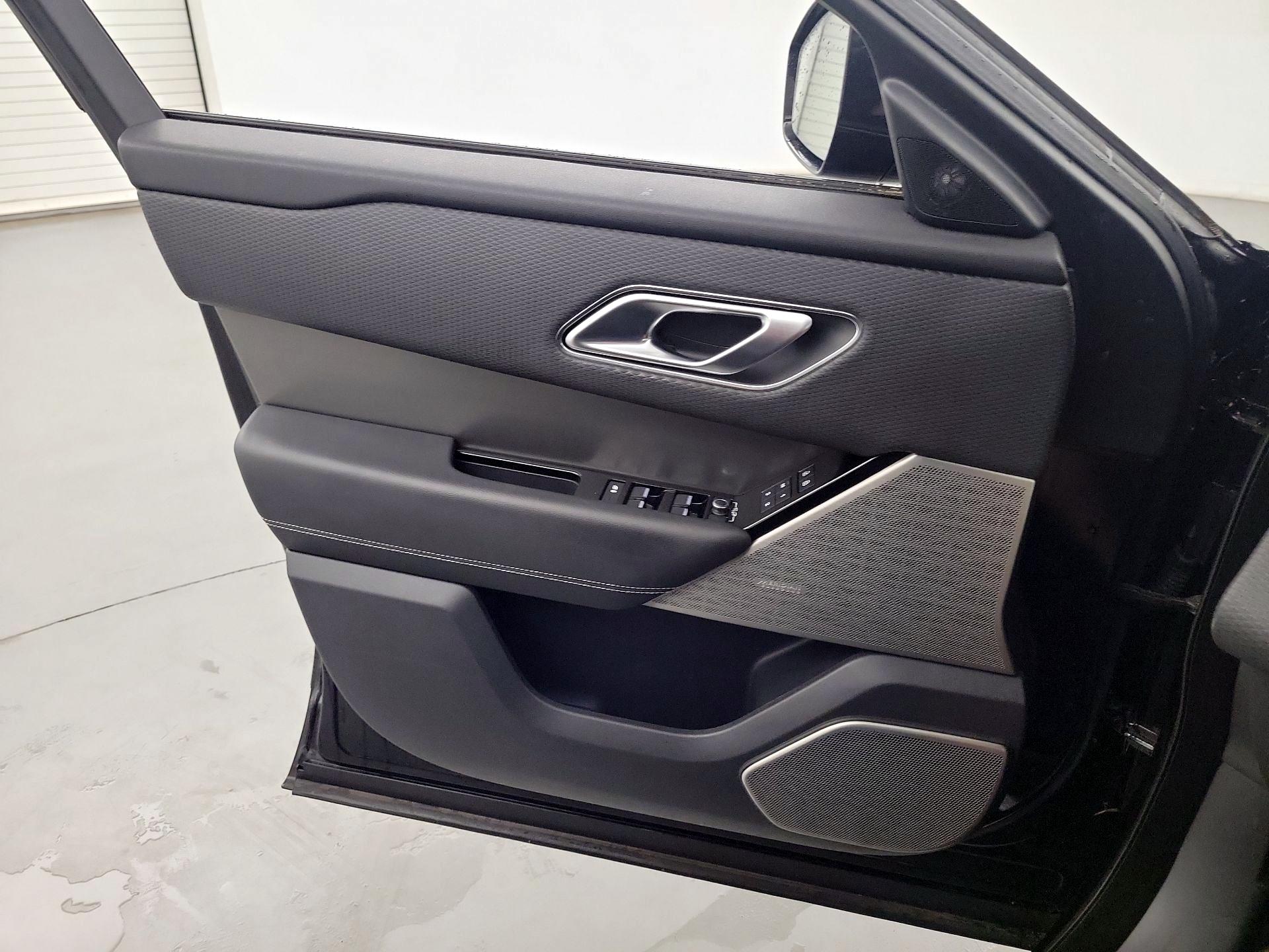 Thumbnail: 2021 Land Rover Range Rover Velar - 12