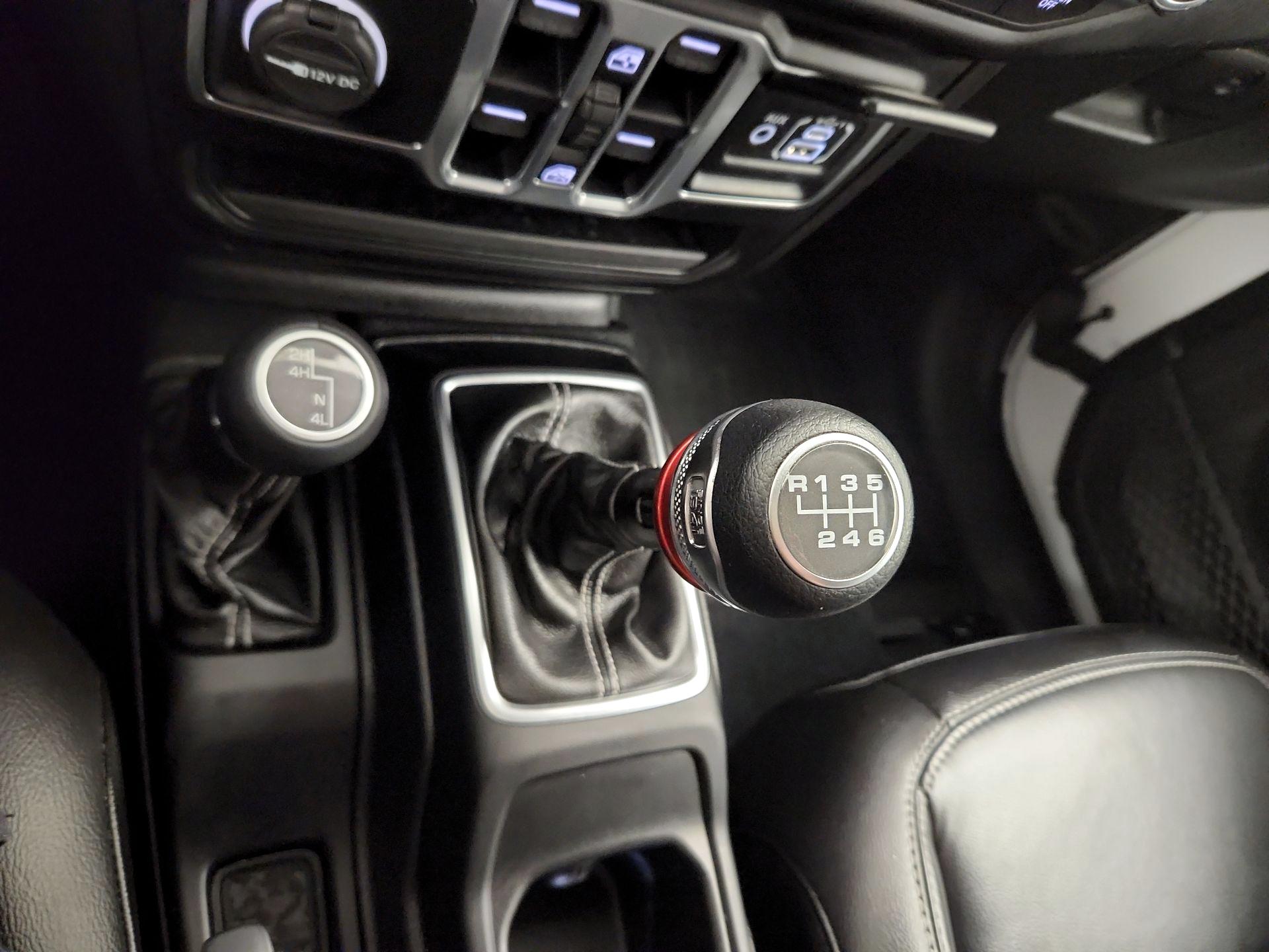 Thumbnail: 2020 Jeep Wrangler - 18