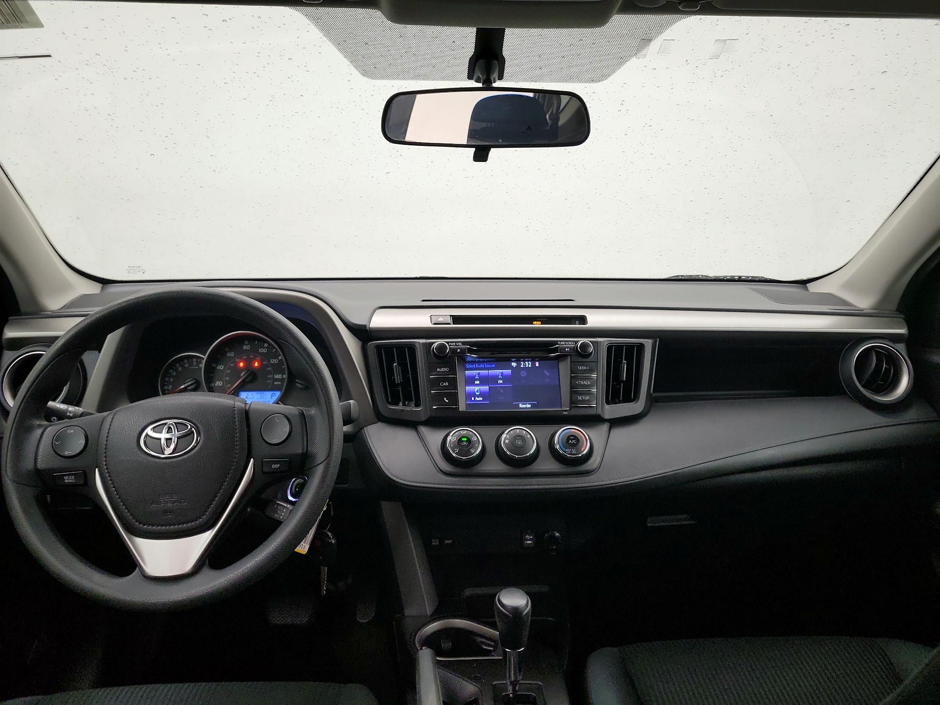 Thumbnail: 2016 Toyota RAV4 - 9