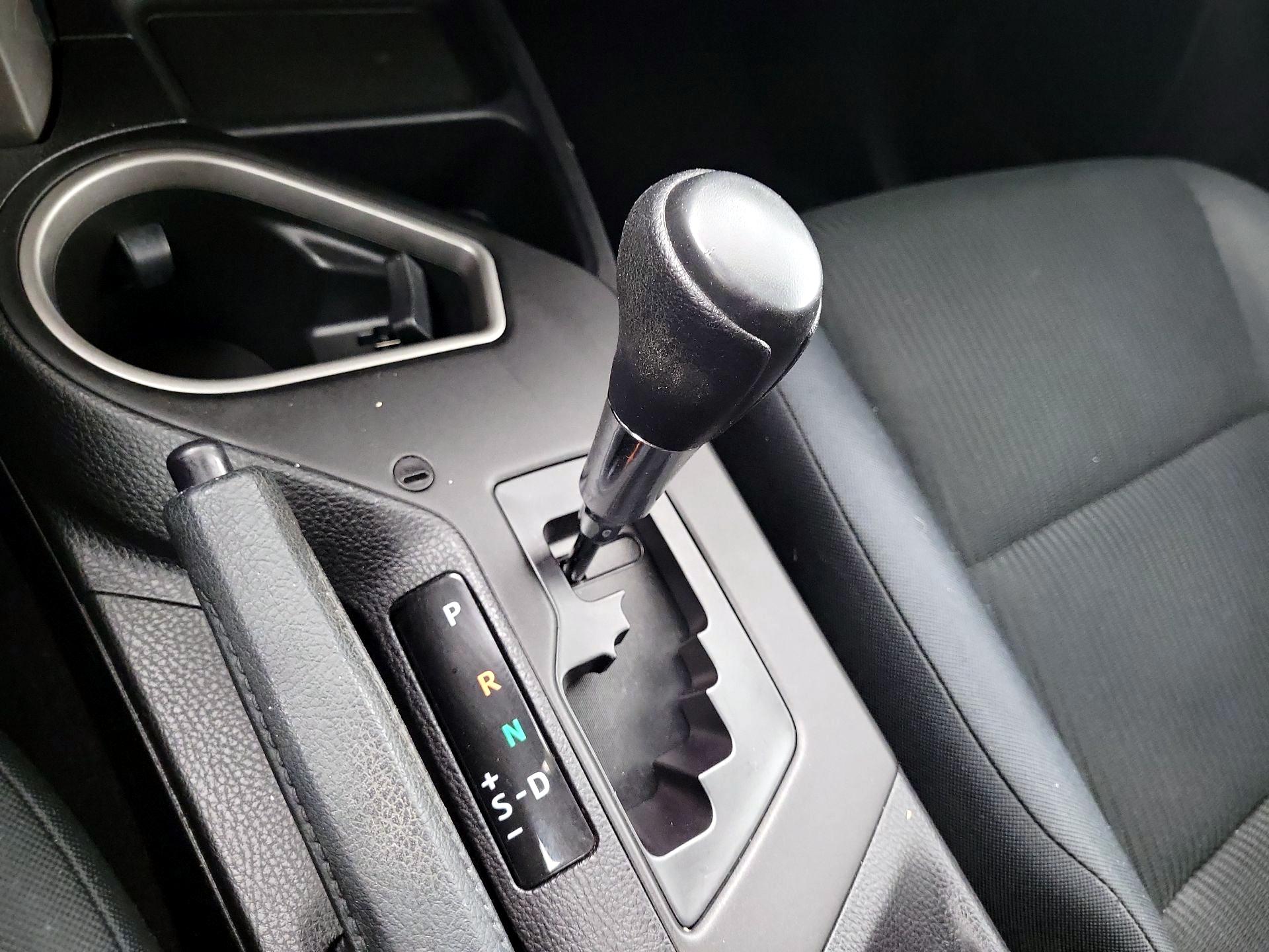 Thumbnail: 2016 Toyota RAV4 - 17