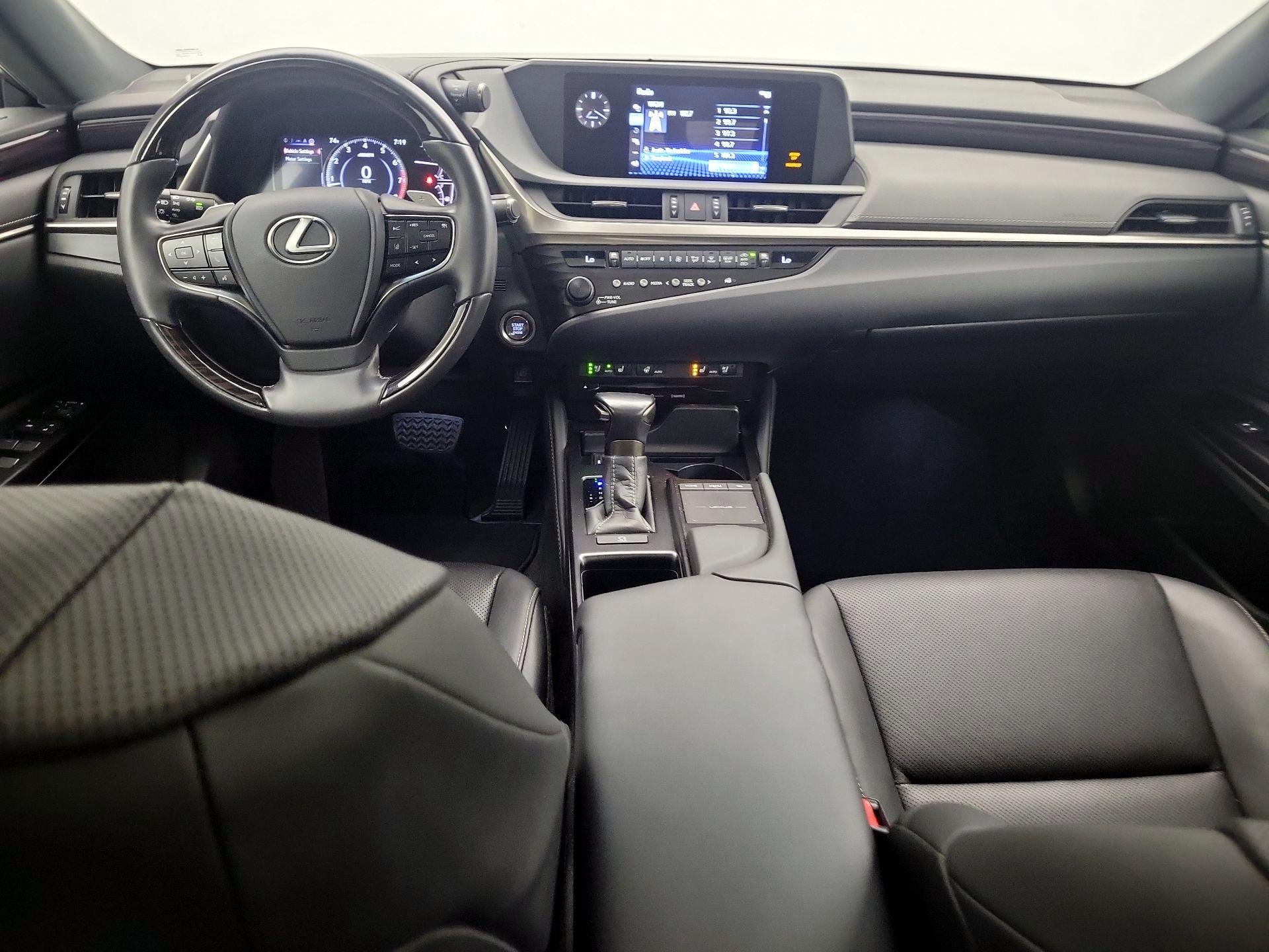 Thumbnail: 2020 Lexus ES - 9