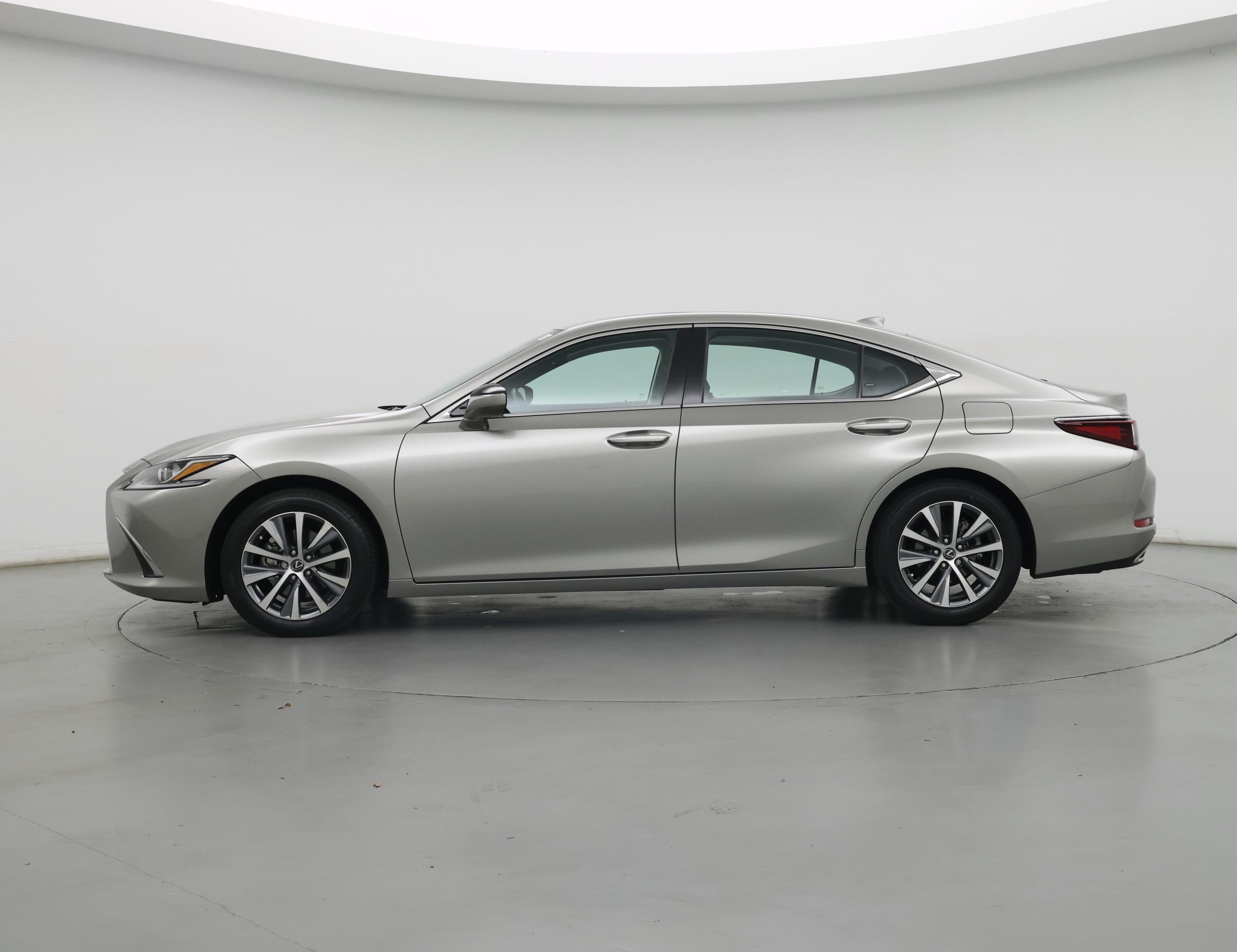 Thumbnail: 2020 Lexus ES - 3
