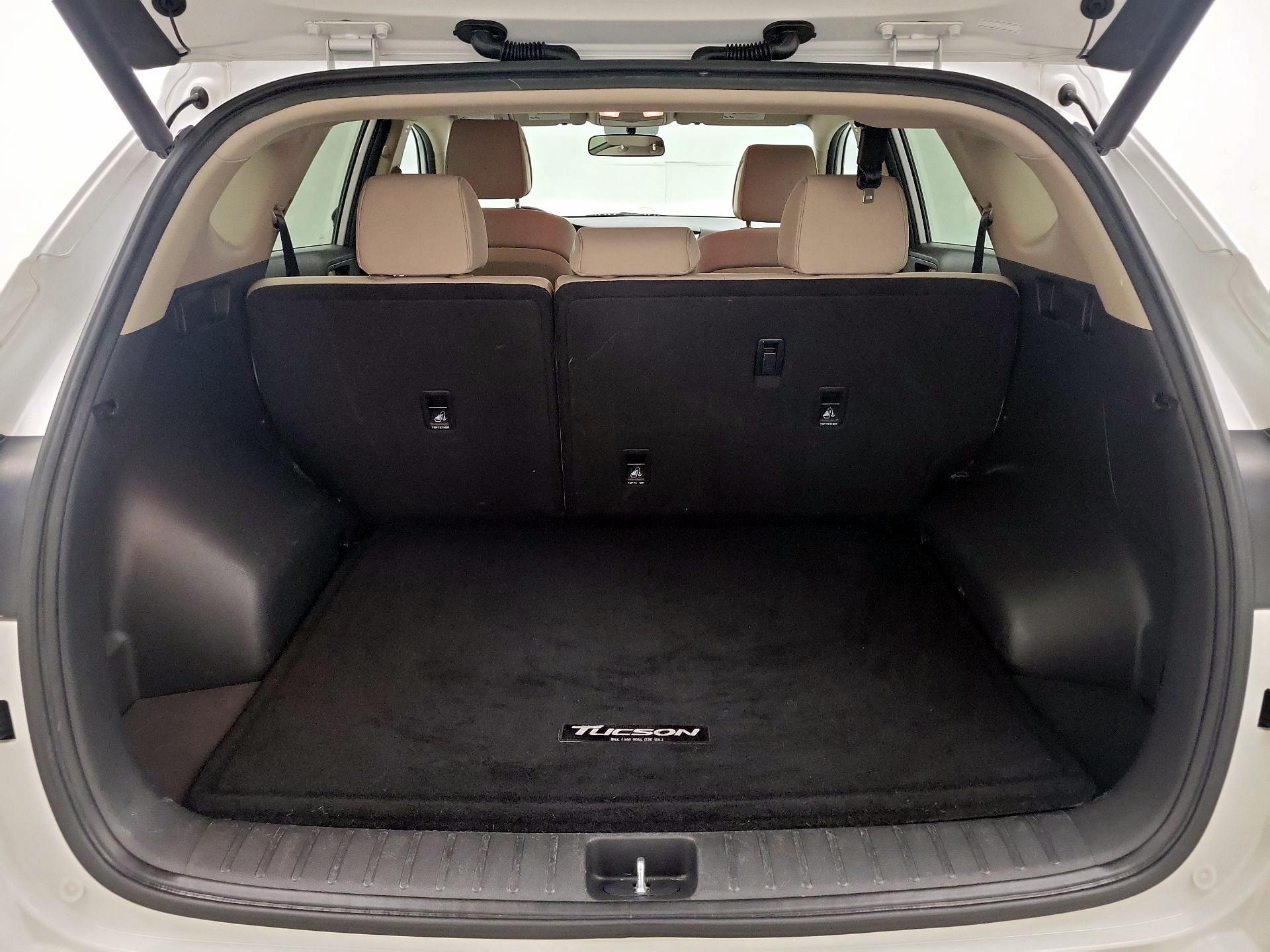 Thumbnail: 2016 Hyundai Tucson - 18