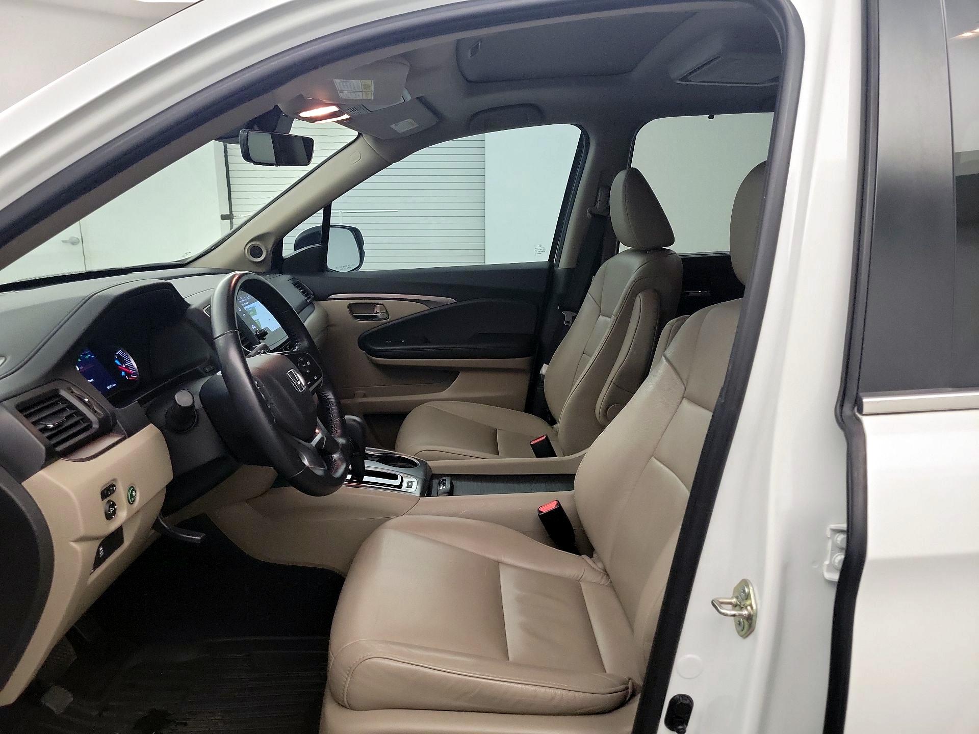 Thumbnail: 2020 Honda Pilot - 9